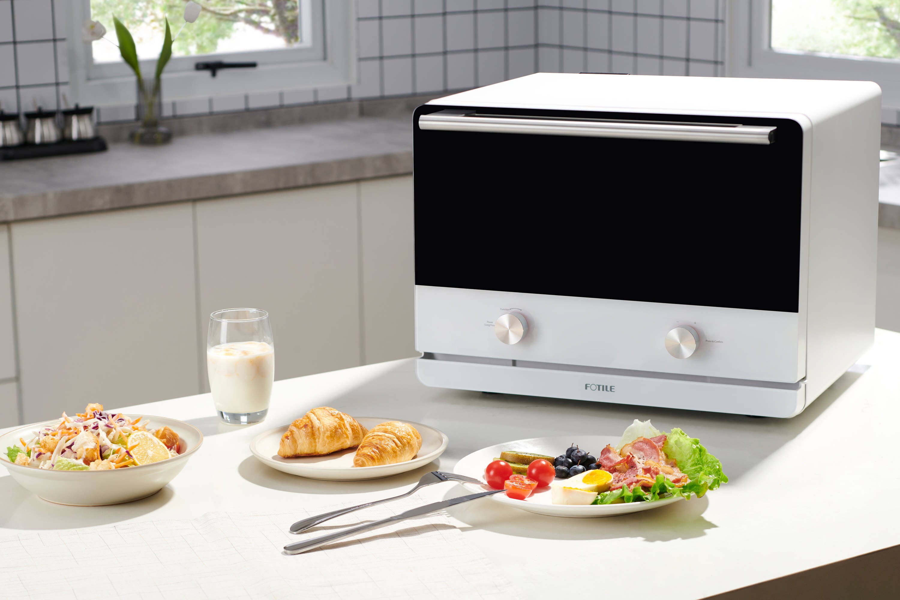 Freidora de aire, vapor y deshidratadora ChefCubii 4 en 1 de FOTILE para 6 rebanadas en blanco con horno tostador de convección y apagado automático HYZK26-E1.