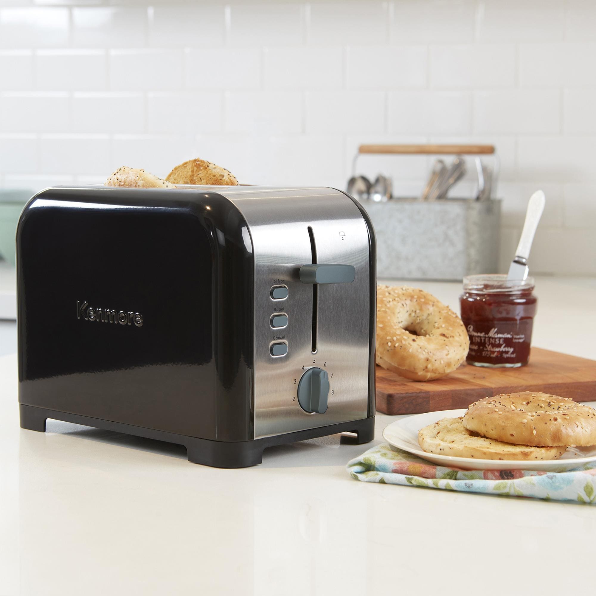 Tostador de 2 rebanadas en negro con ranuras extra anchas de Kenmore, 9 niveles de tostado