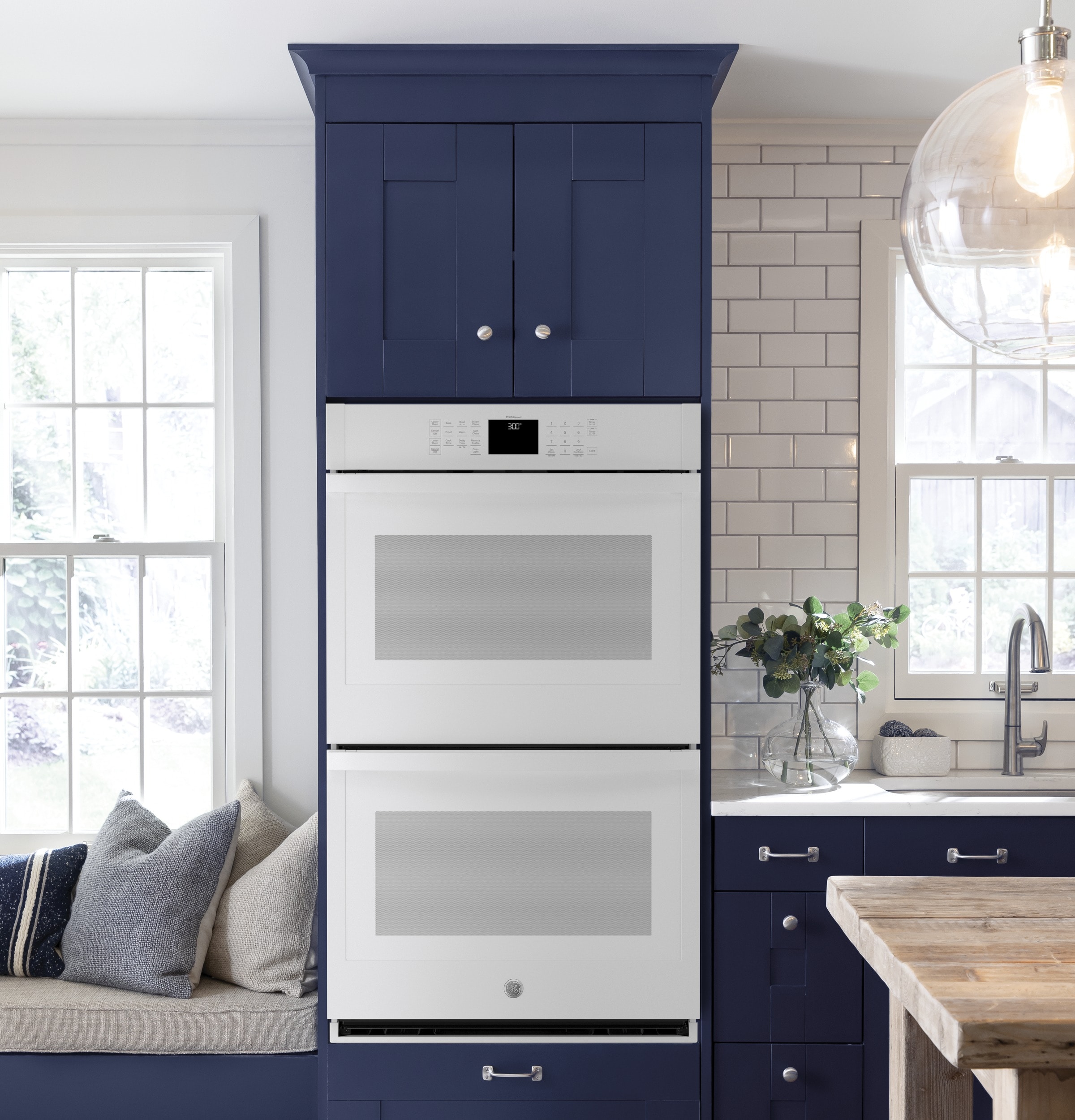 Horno de pared eléctrico doble de 30 pulgadas compatible con tecnología inteligente y limpieza automática + al vapor (blanco) JTD3000DNWW