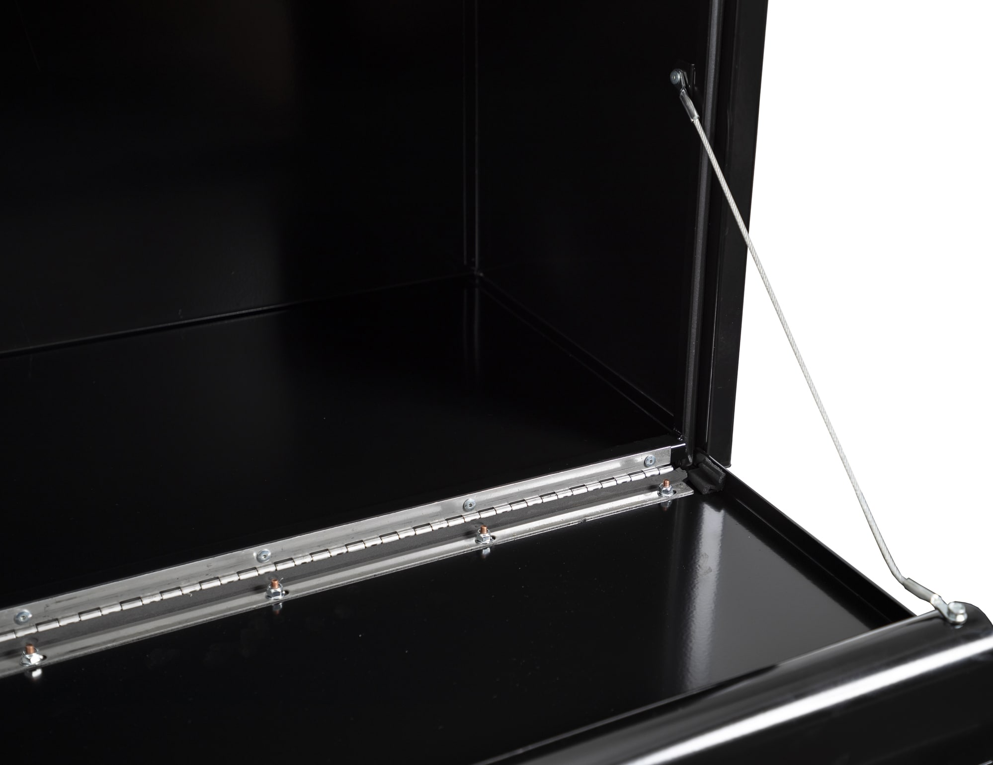 Caja de herramientas para camión de acero negro debajo del chasis de 60.75 pulgadas x 18.5 pulgadas x 18.5 pulgadas de Buyers Products