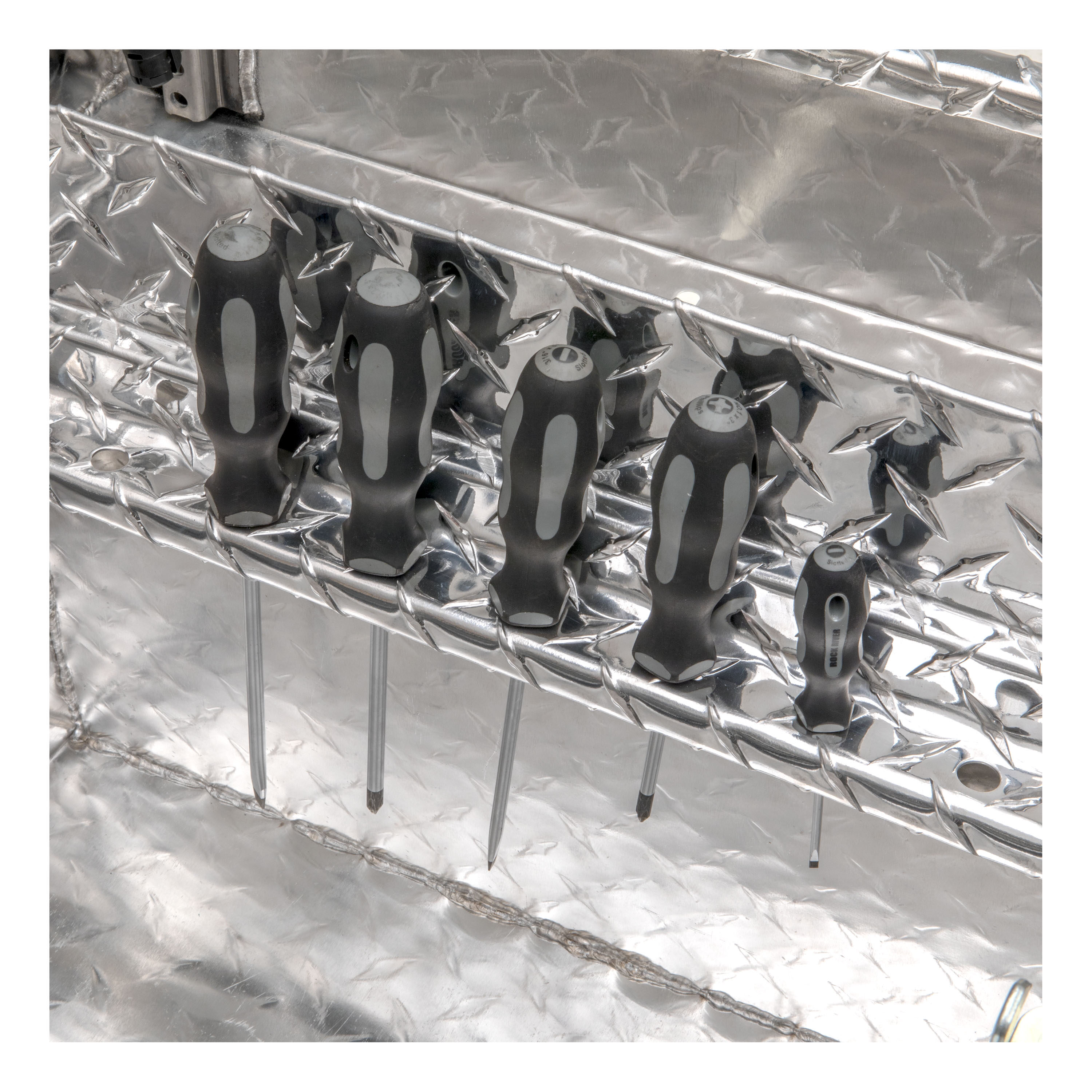 Caja de herramientas para camión tipo crossover de aluminio brillante de 72.875 pulgadas x 20 pulgadas x 14.75 pulgadas