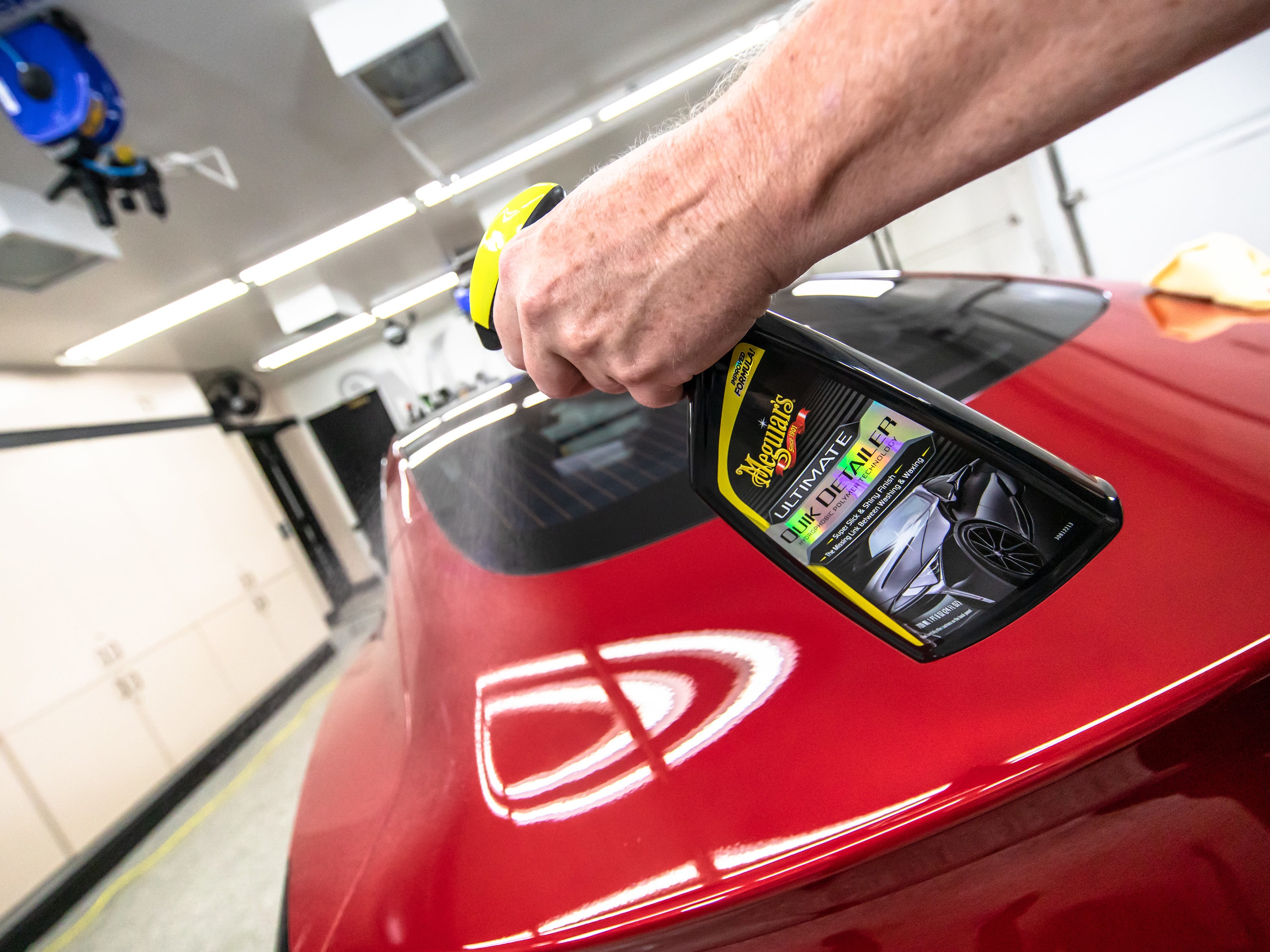 Meguiar's Ultimate Quik Detailer de 24 onzas líquidas - Cera para exterior de auto G14422