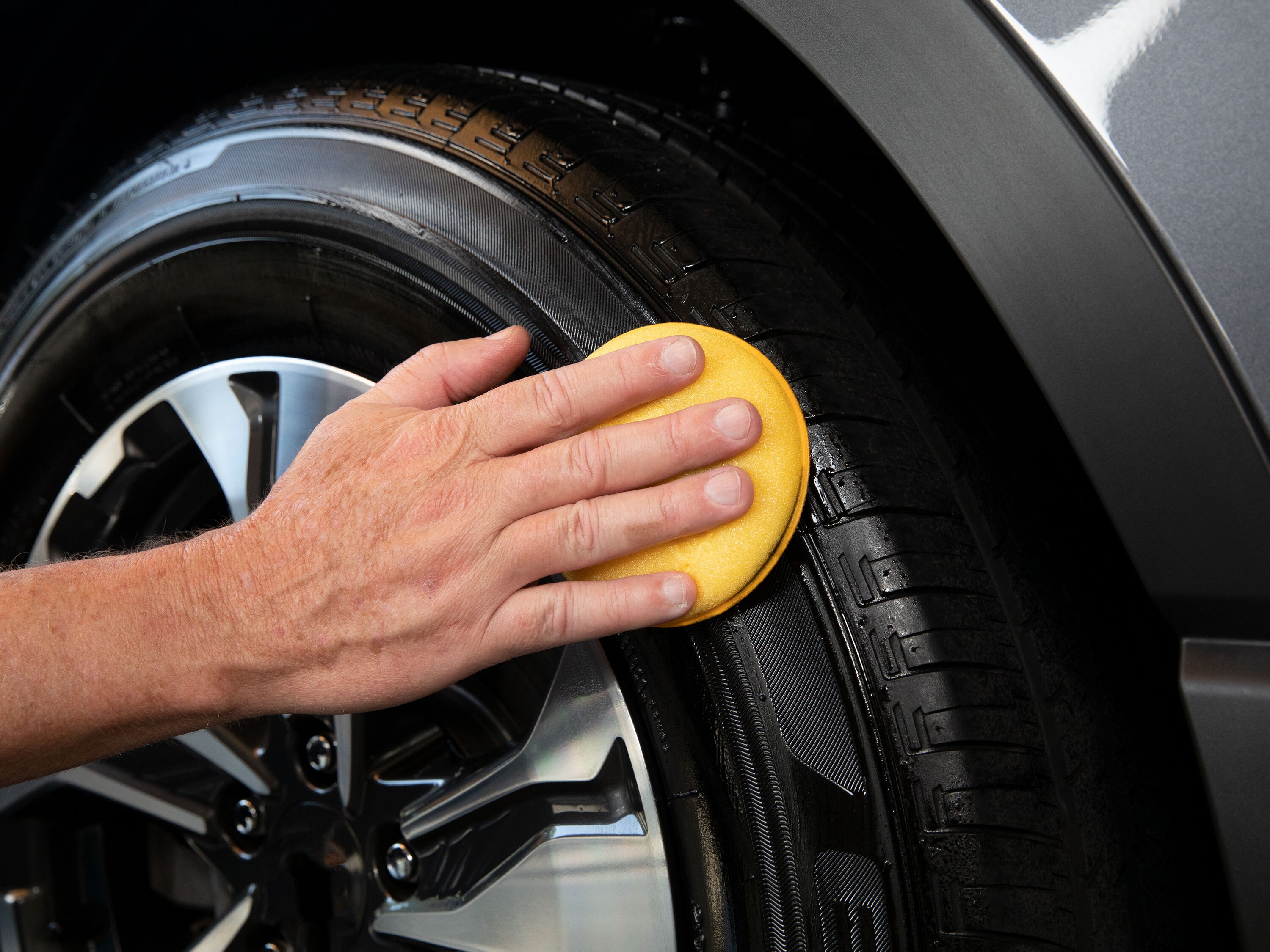 Meguiar's Hot Shine Spray para Llantas 24 Onzas Limpieza Exterior de Auto G12024