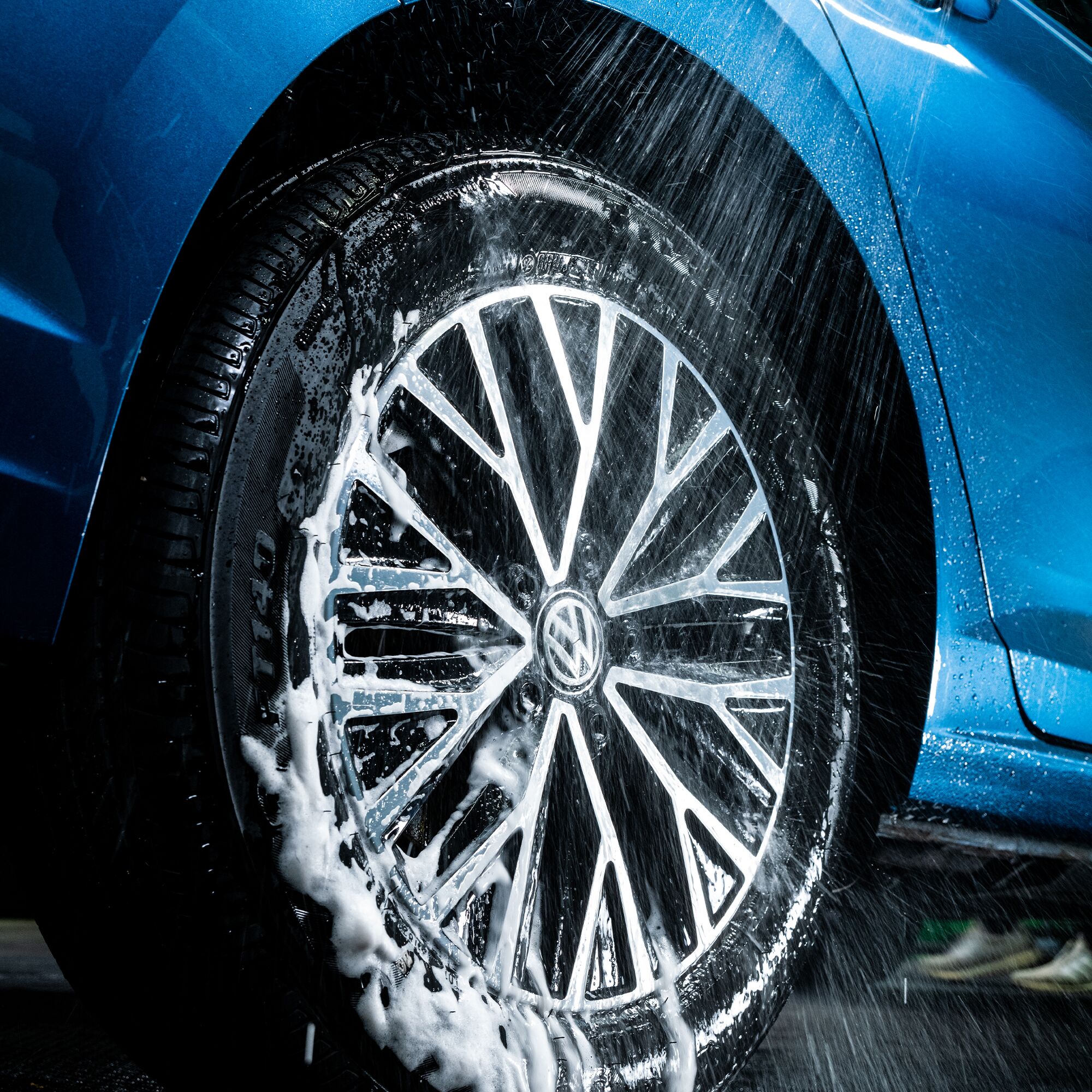 Limpiador de Ruedas y Llantas Turtle Wax de 23 onzas líquidas para lavado exterior de automóviles T18/50161