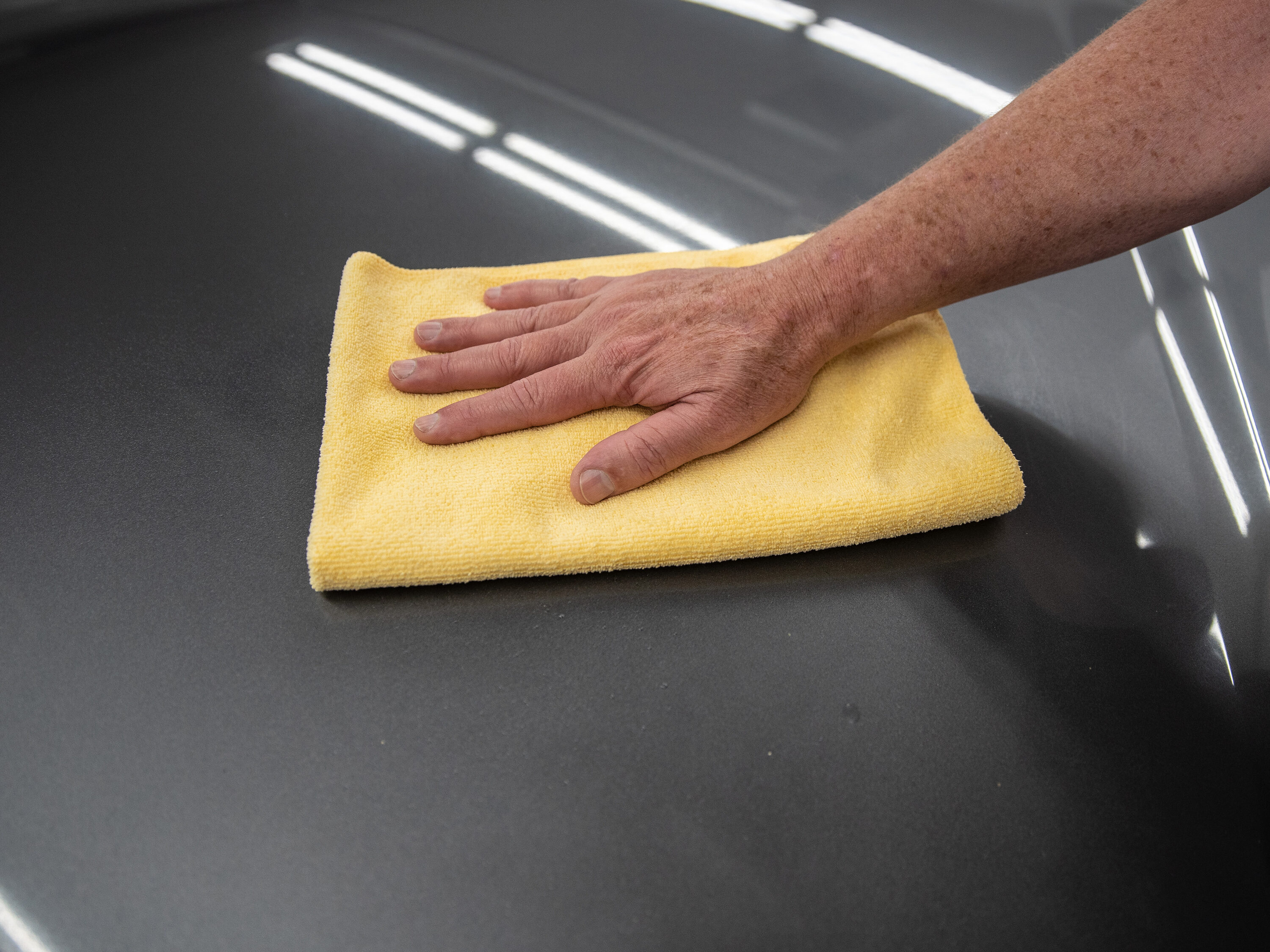Meguiar's Detallador Rápido en Aerosol y Limpieza de 16 Onzas Líquidas para el Exterior del Auto A3316