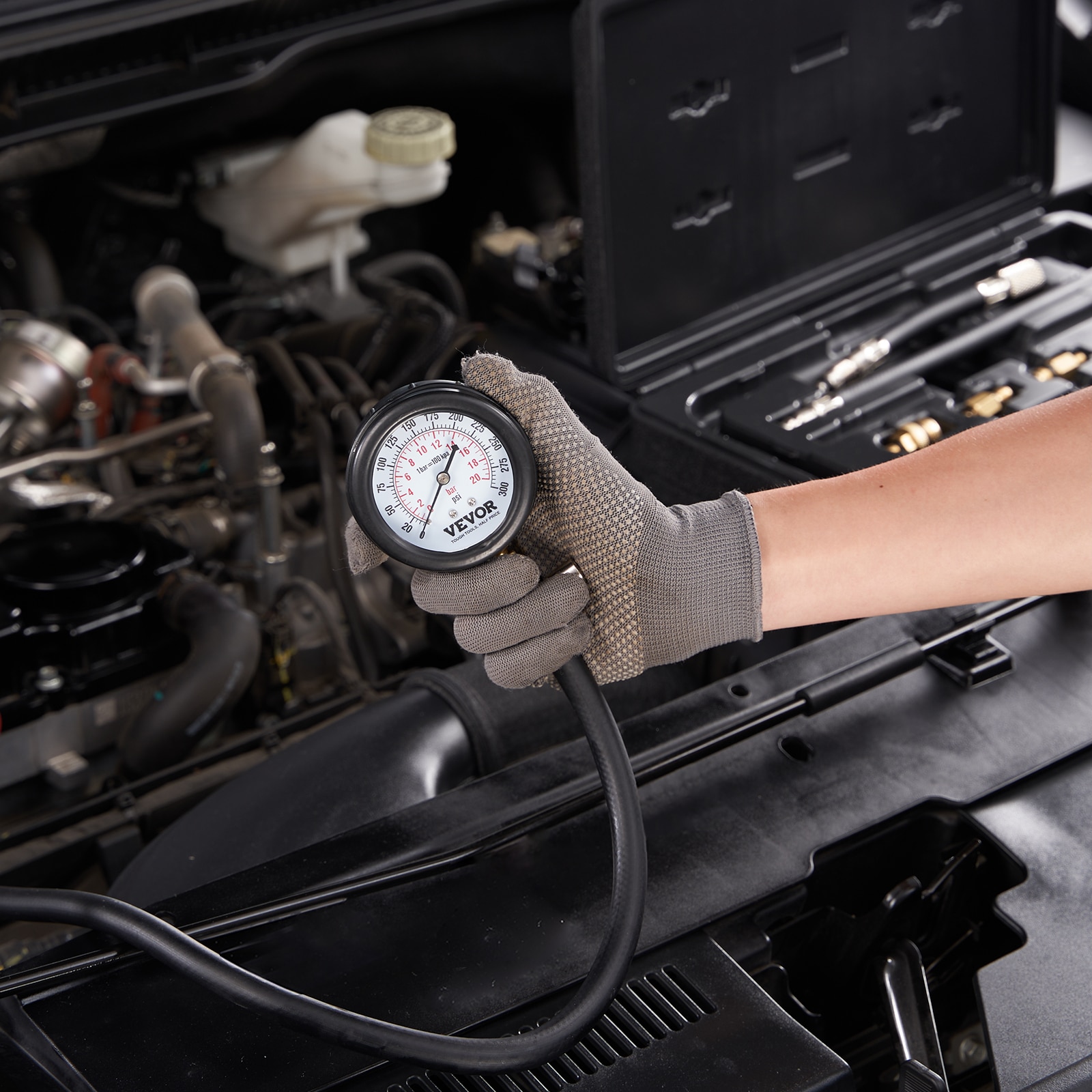 Kit de Adaptadores para Prueba de Compresión VEVOR, 9 Piezas para Pruebas de Compresión de Fugas en Cilindros de Motor Automotriz, Preciso Medidor de Presión de Doble Escala de 0 a 300 Psi, con Mangueras de Alcance Largo y Estuche para Cilindros de Motor