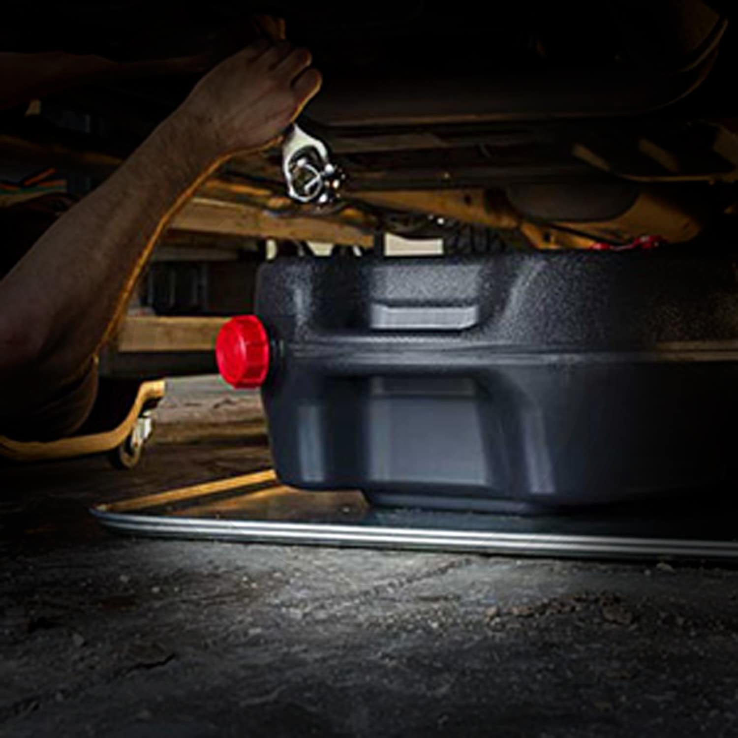 Bandeja de drenaje de aceite negro duradero Hopkins con rebaje profundo y asas ergonómicas - Fácil transporte y almacenamiento 42004MI