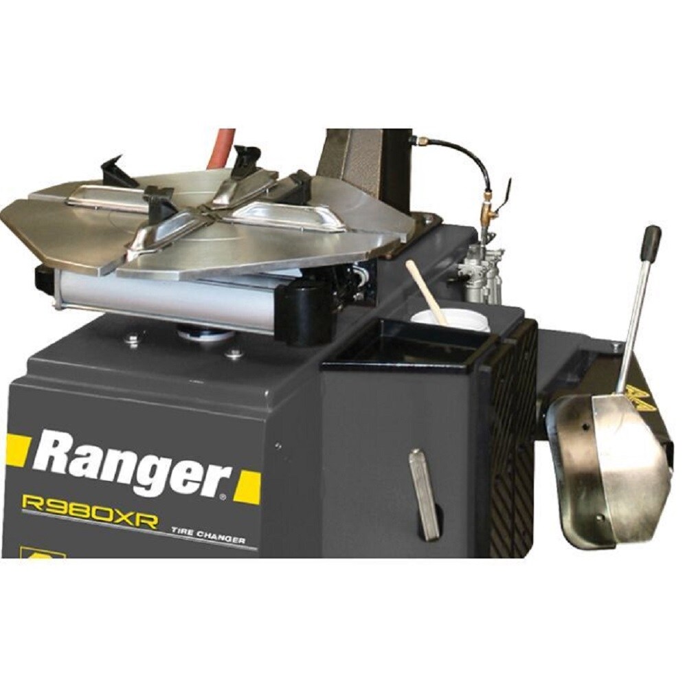Desmontadora de llantas con brazo oscilante Ranger R980XR 220v, torre única, 208-240v, monofásica, 50/60hz 5140146.