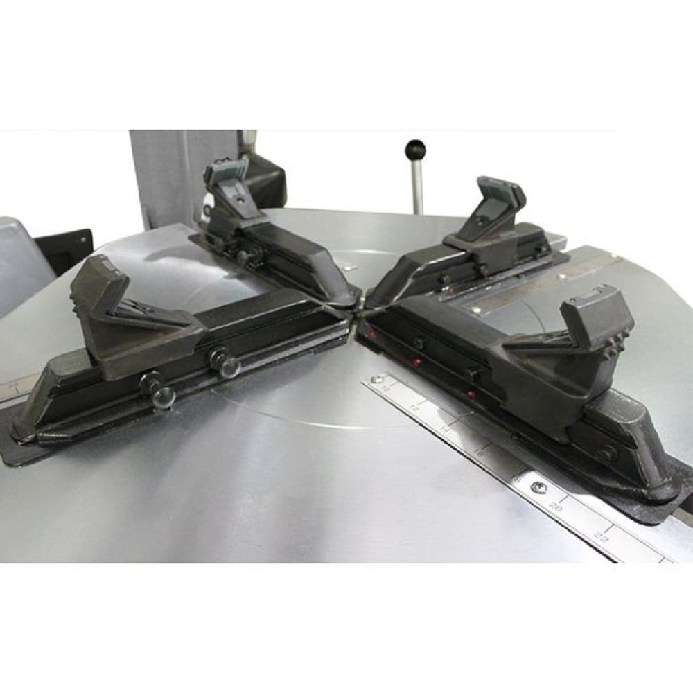 Desmontadora de neumáticos Ranger R76LT 220V con inclinación hacia atrás 5140144