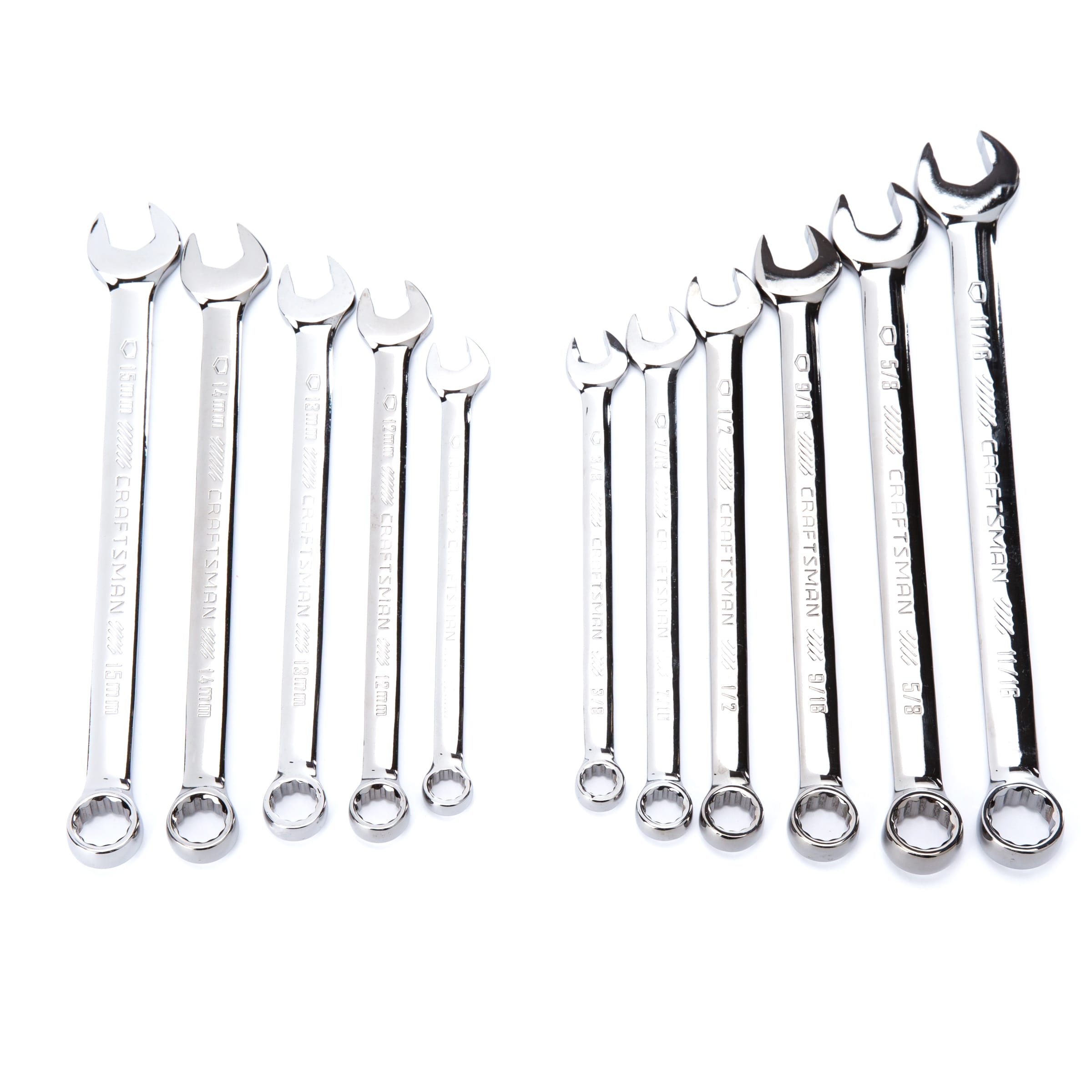 Set de herramientas mecánicas CRAFTSMAN de 121 piezas en cromo gunmetal estándar (SAE) y métricas con estuche resistente.