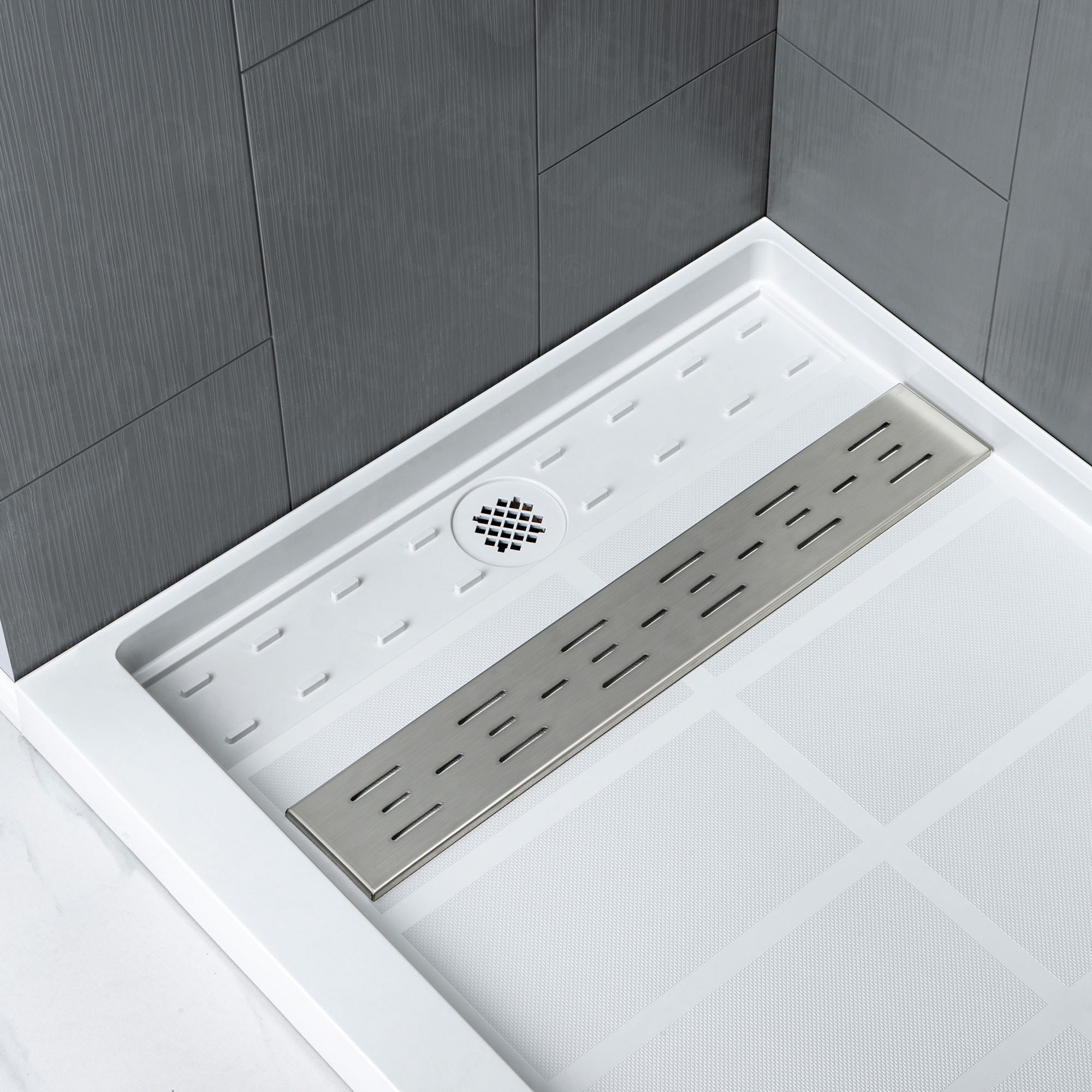 Kit de panel de ducha alcove Woodbridge Wooler de 60 pulgadas x 60 pulgadas x 36 pulgadas en gris mate de 3.0 piezas