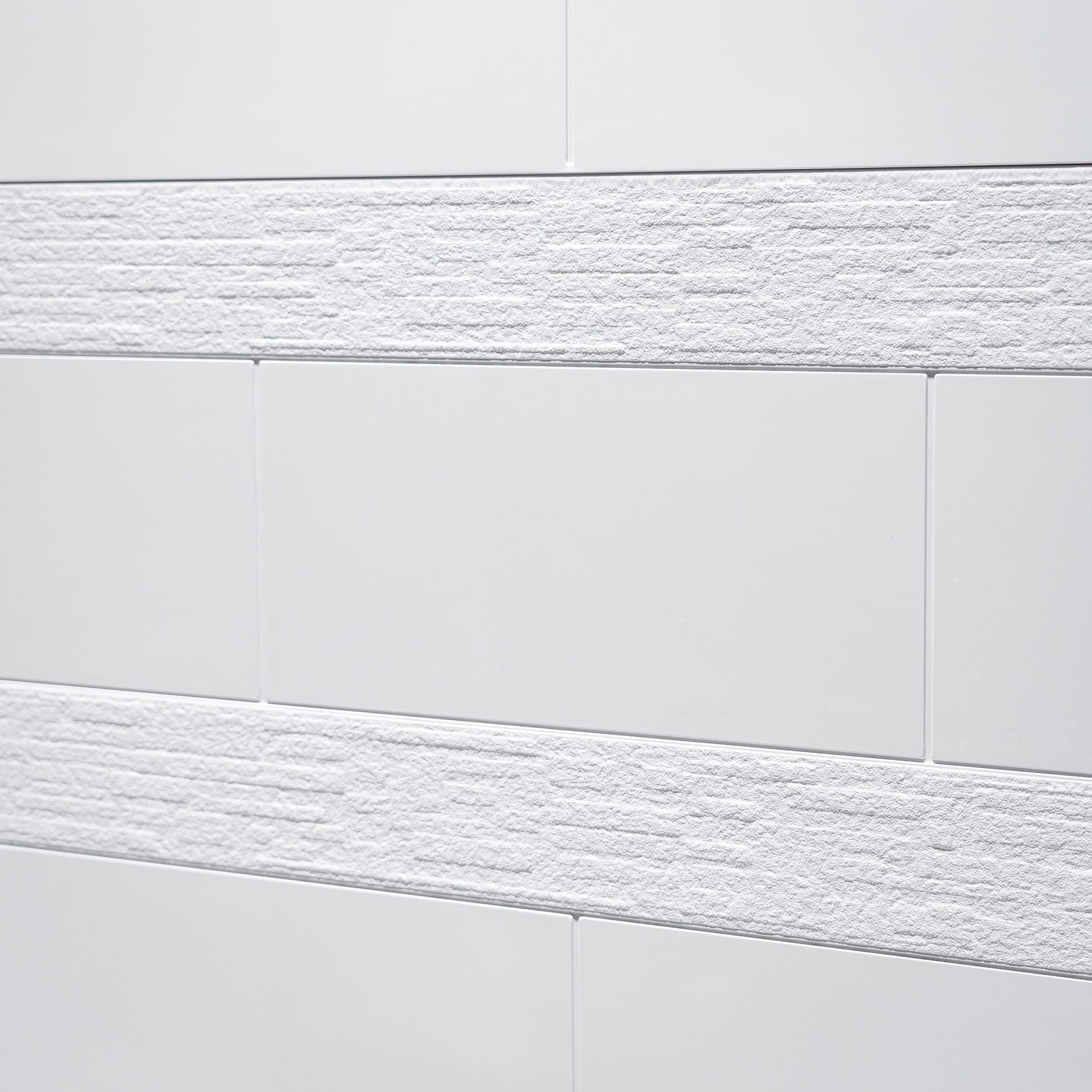 Kit de panel de ducha encajable en 4 piezas de Woodbridge Haydon de alto brillo blanco de 30 pulgadas de ancho x 60 pulgadas de largo x 79 pulgadas de alto