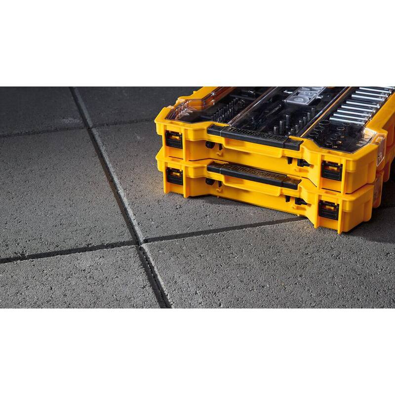 Juego de herramientas para mecánica DEWALT de 1/4 y 3/8 pulgadas con bandejas Toughsystem (131 piezas) - DWMT45402