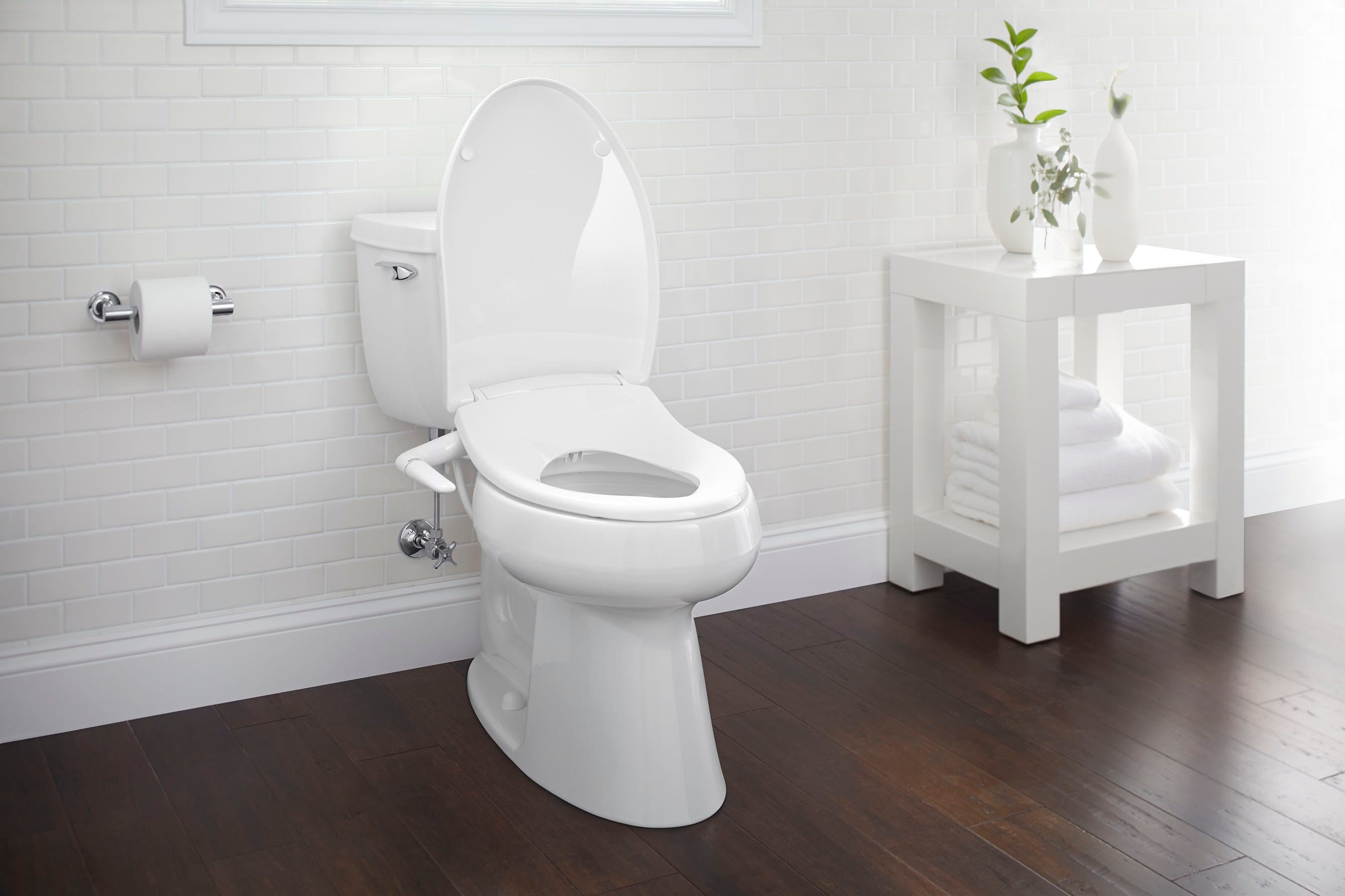 Asiento de inodoro bidet alargado de plástico blanco con cierre suave KOHLER PureWash M250