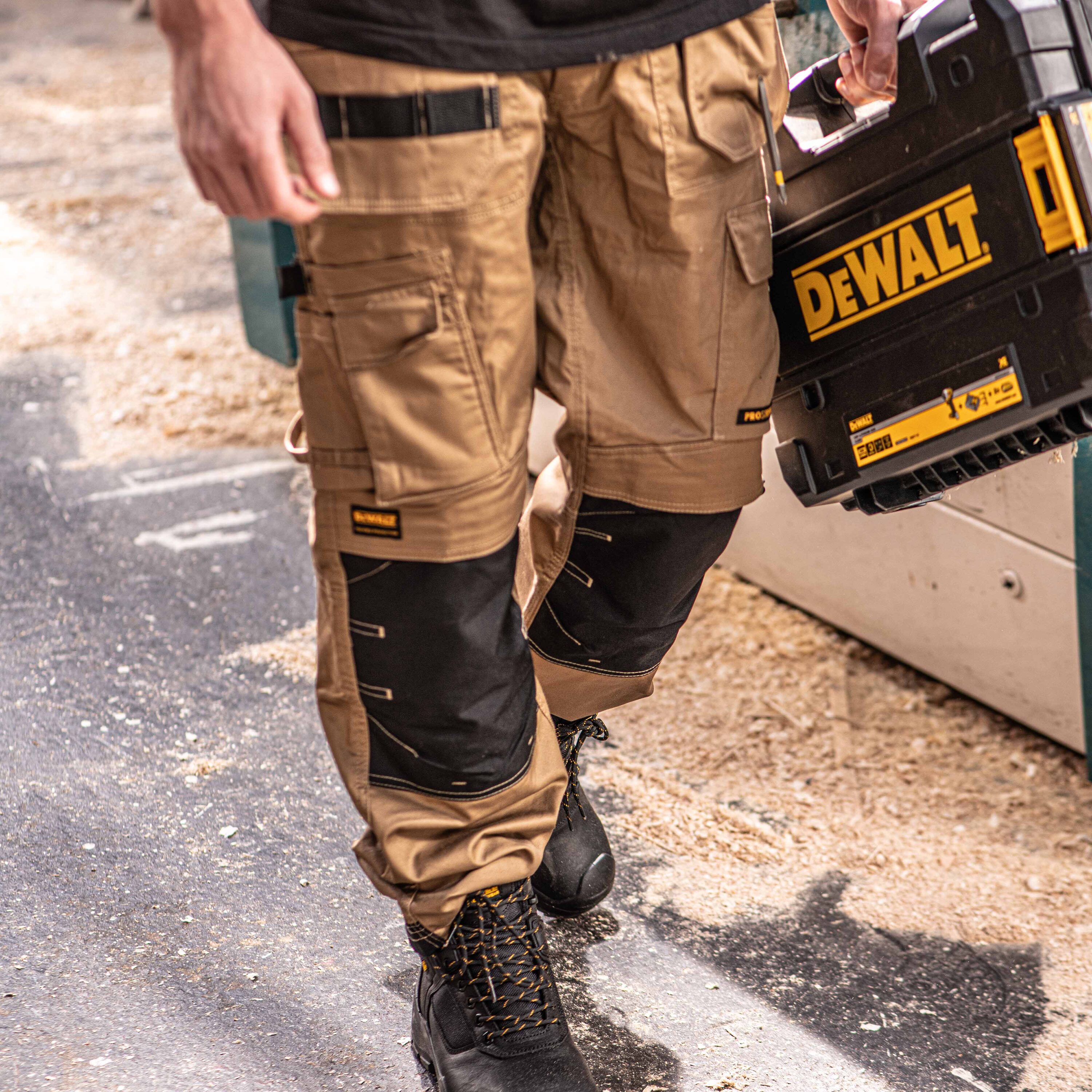 Pantalones de Trabajo color Beige para Hombre DEWALT (30 x 31) DXWW50023-TAN-30/31