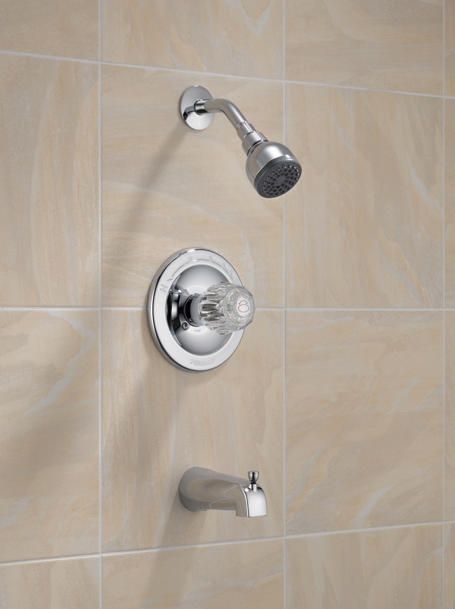 Grifo de bañera y ducha redondo de 2.75 pulgadas con válvula, cromado y de un solo mango de alta calidad.