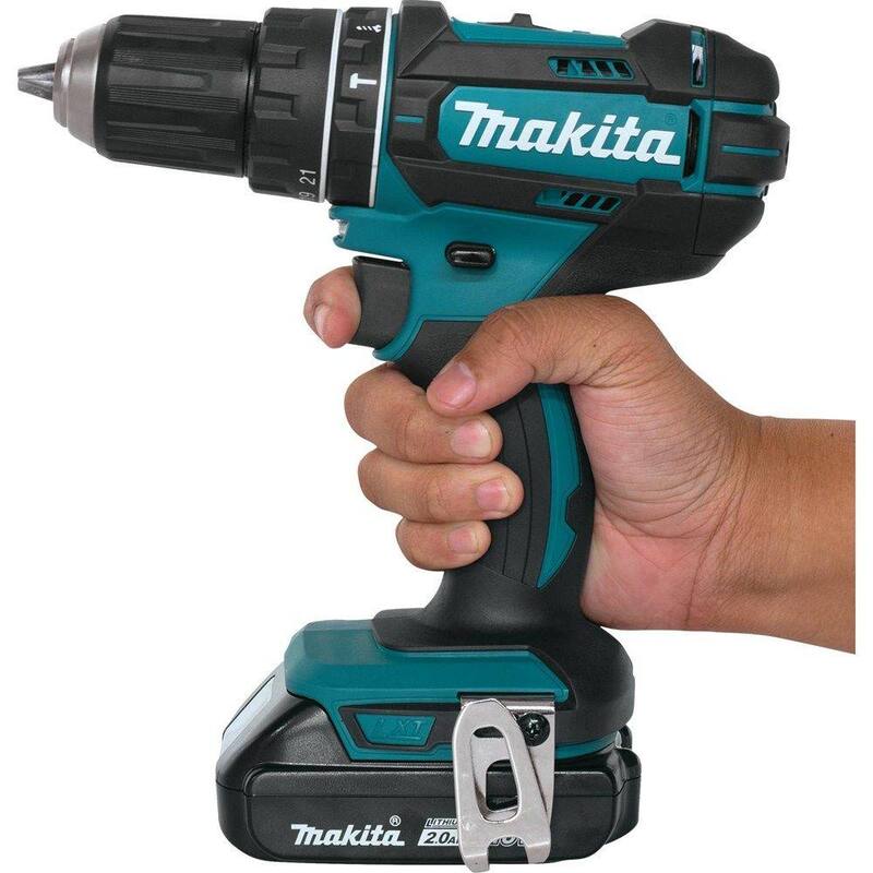 Kit de taladro martillo inalámbrico compacto de 1/2 pulgadas con baterías de iones de litio de 18V (2.0 Ah), cargador y estuche duro - XPH10R de Makita.
