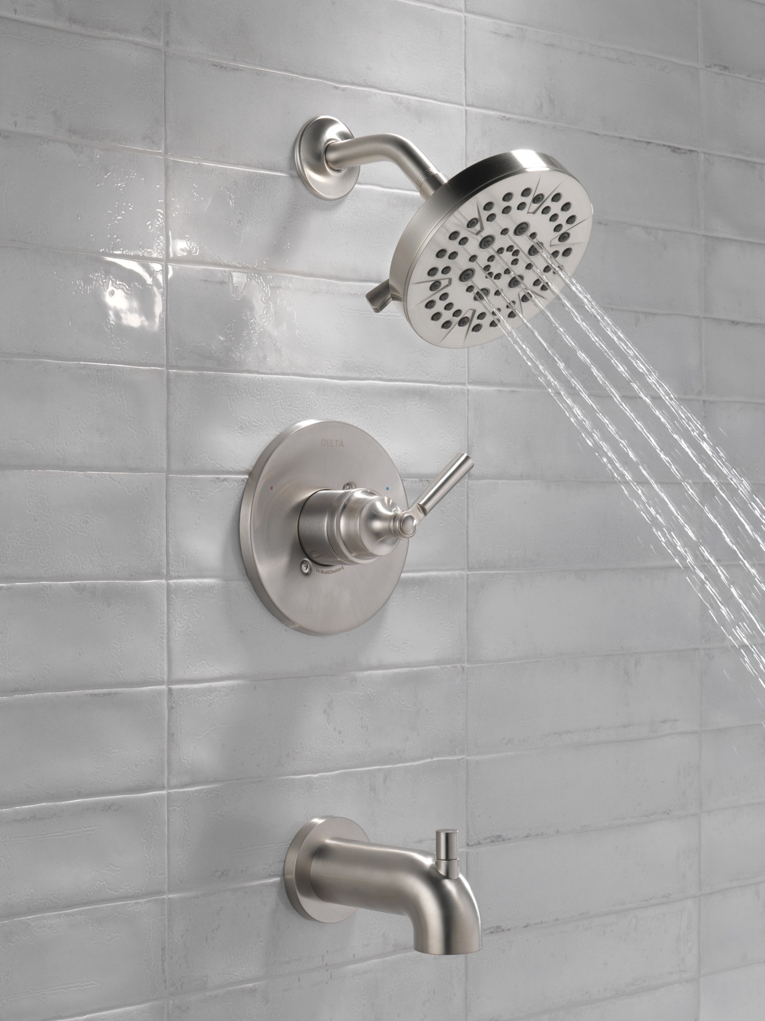 Grifo para bañera y ducha redondo de acero inoxidable de una manija y función múltiple de 6 pulgadas Delta Saylor
