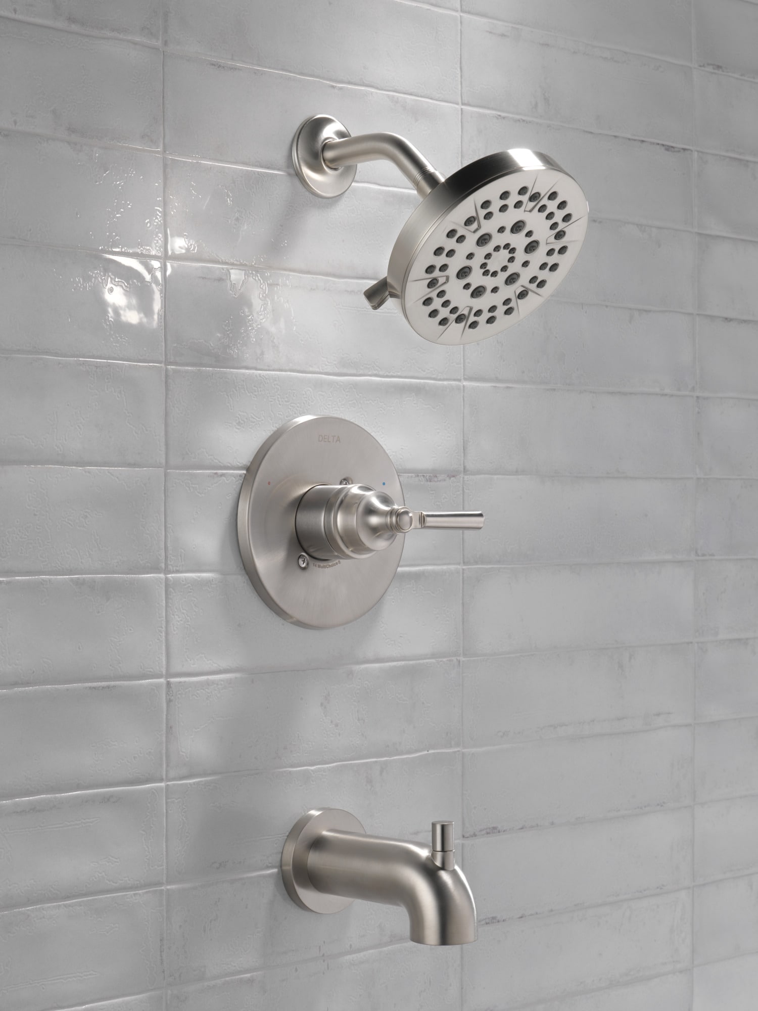 Grifo para bañera y ducha redondo de acero inoxidable de una manija y función múltiple de 6 pulgadas Delta Saylor