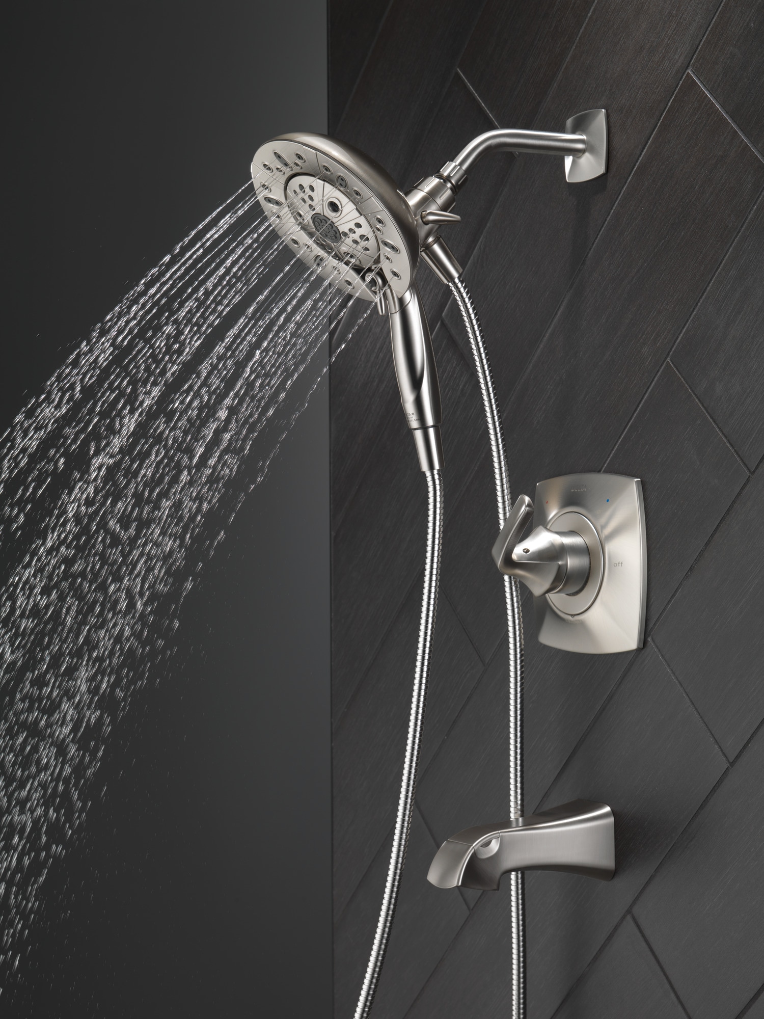 Grifo para Bañera y Ducha de una Manija en Níquel Cepillado con Spotshield de Delta Vesna de 7 pulgadas, Función Múltiple y Válvula 144789-SP-I.