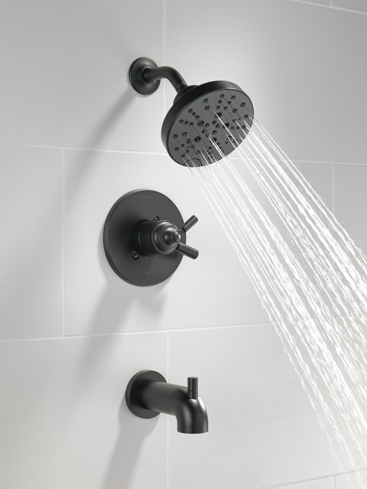 Grifo para bañera y regadera redonda de 6 pulgadas con 2 manijas en negro mate Delta Saylor