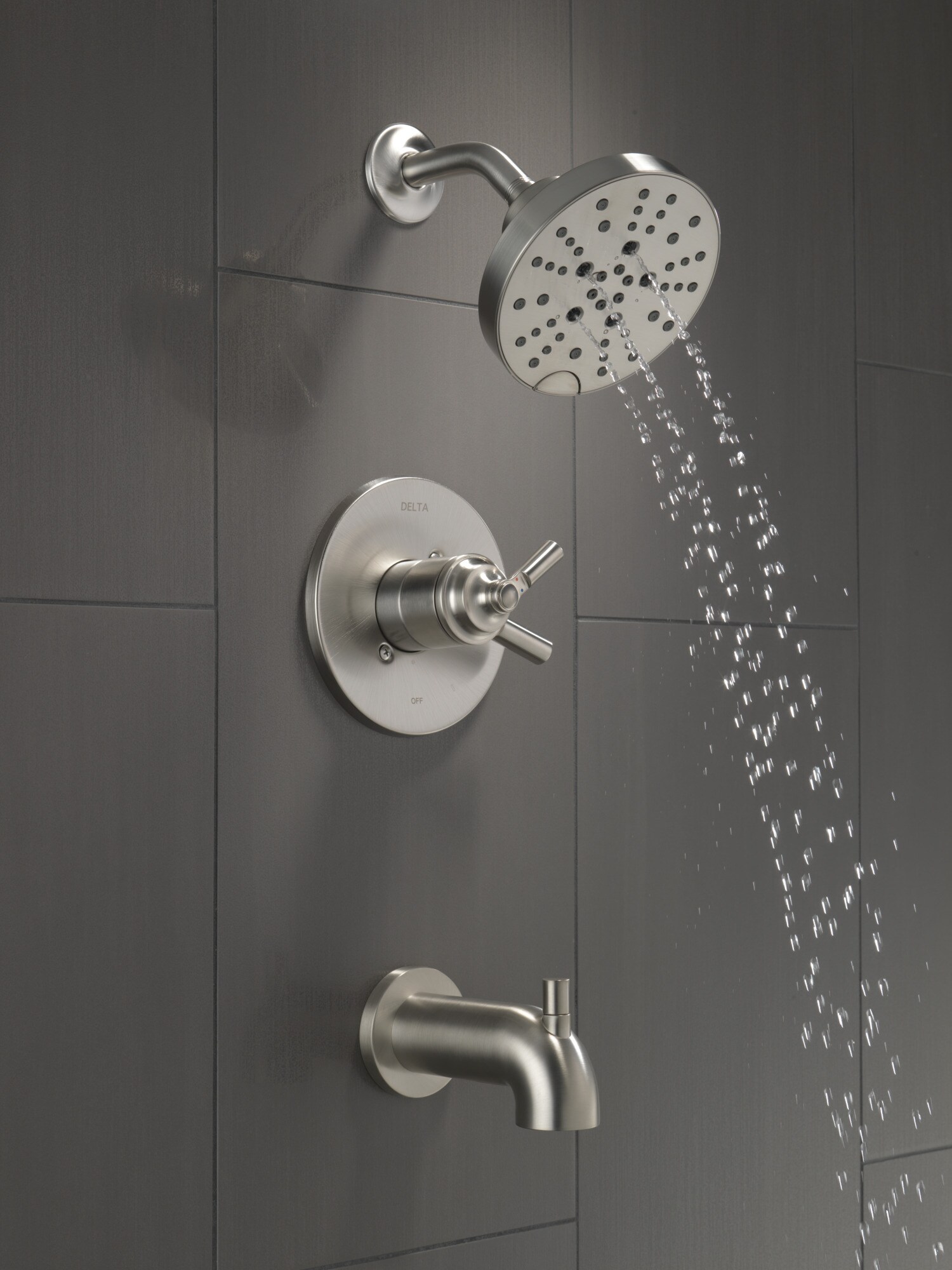 Grifo de bañera redonda y ducha de acero inoxidable Delta Saylor de 2 manijas y 6 pulgadas de función múltiple T17435-SS.