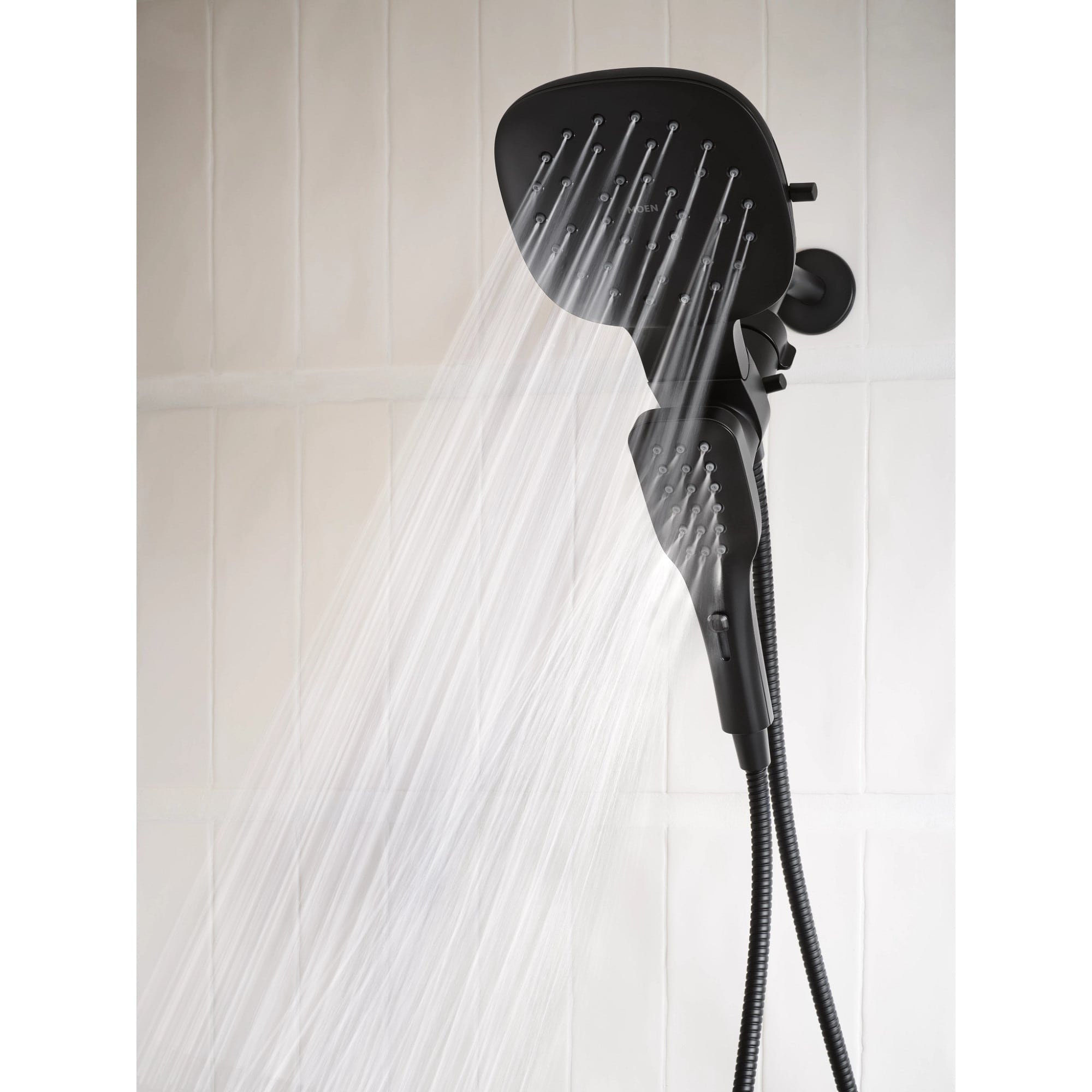 Grifo para Bañera y Ducha Multifunción Cuadrado en Negro Mate de Moen (Válvula se Vende por Separado) 220C5BL