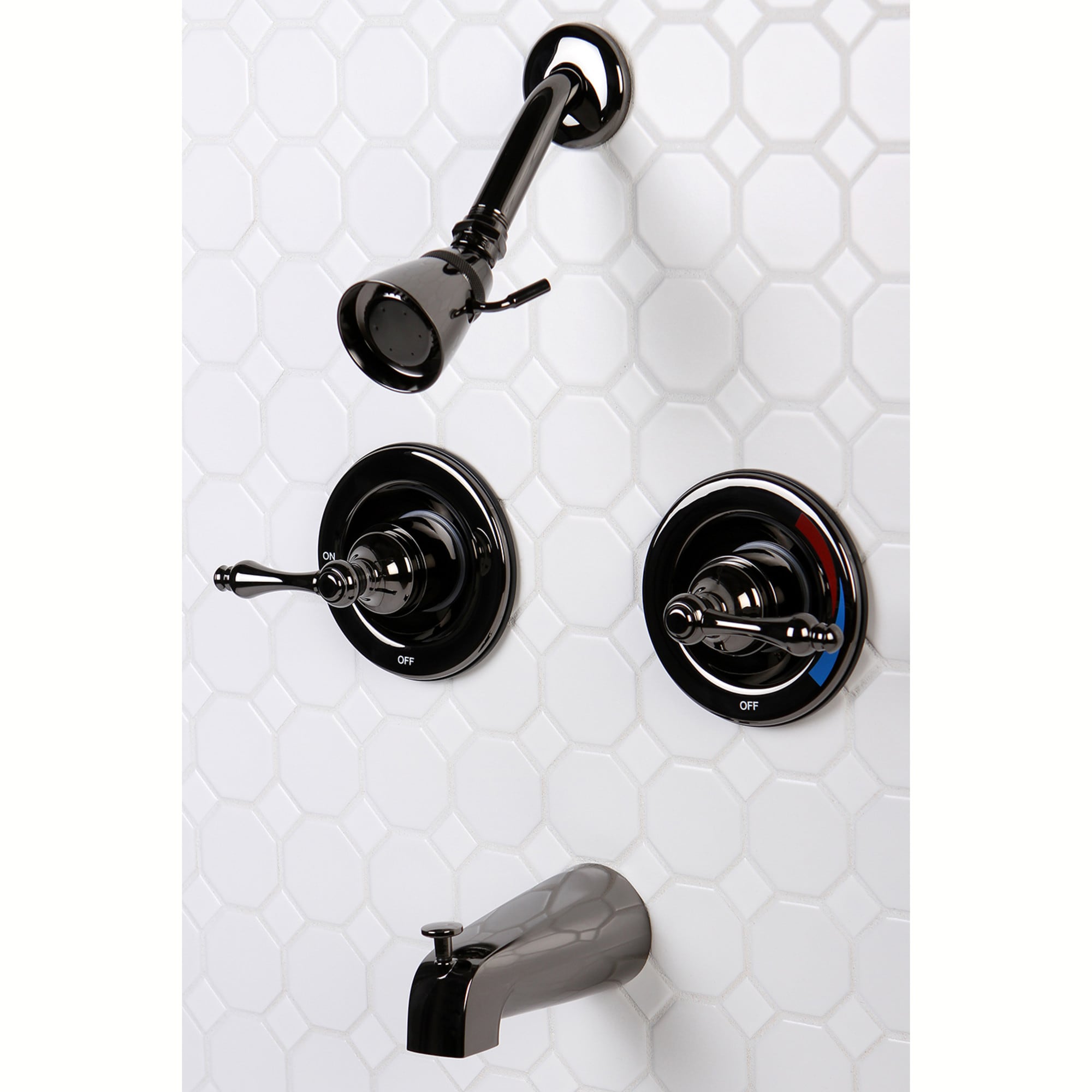 Grifería para bañera y regadera redonda clásica de acero inoxidable negro con 2 manijas y función múltiple de 2.25 pulgadas de Kingston Brass