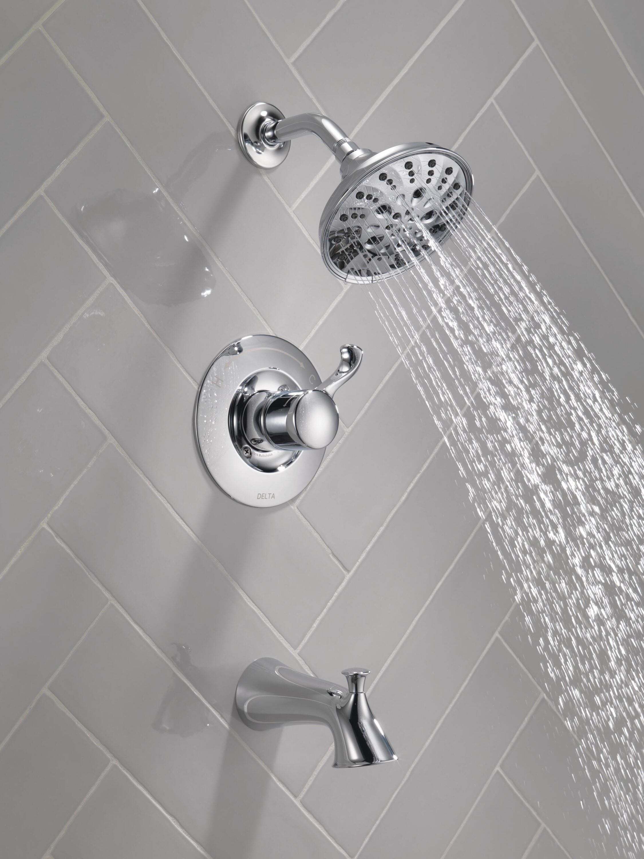Mezcladora de bañera y ducha redonda de 6 pulgadas con 1 manija, cromo Delta Esato.