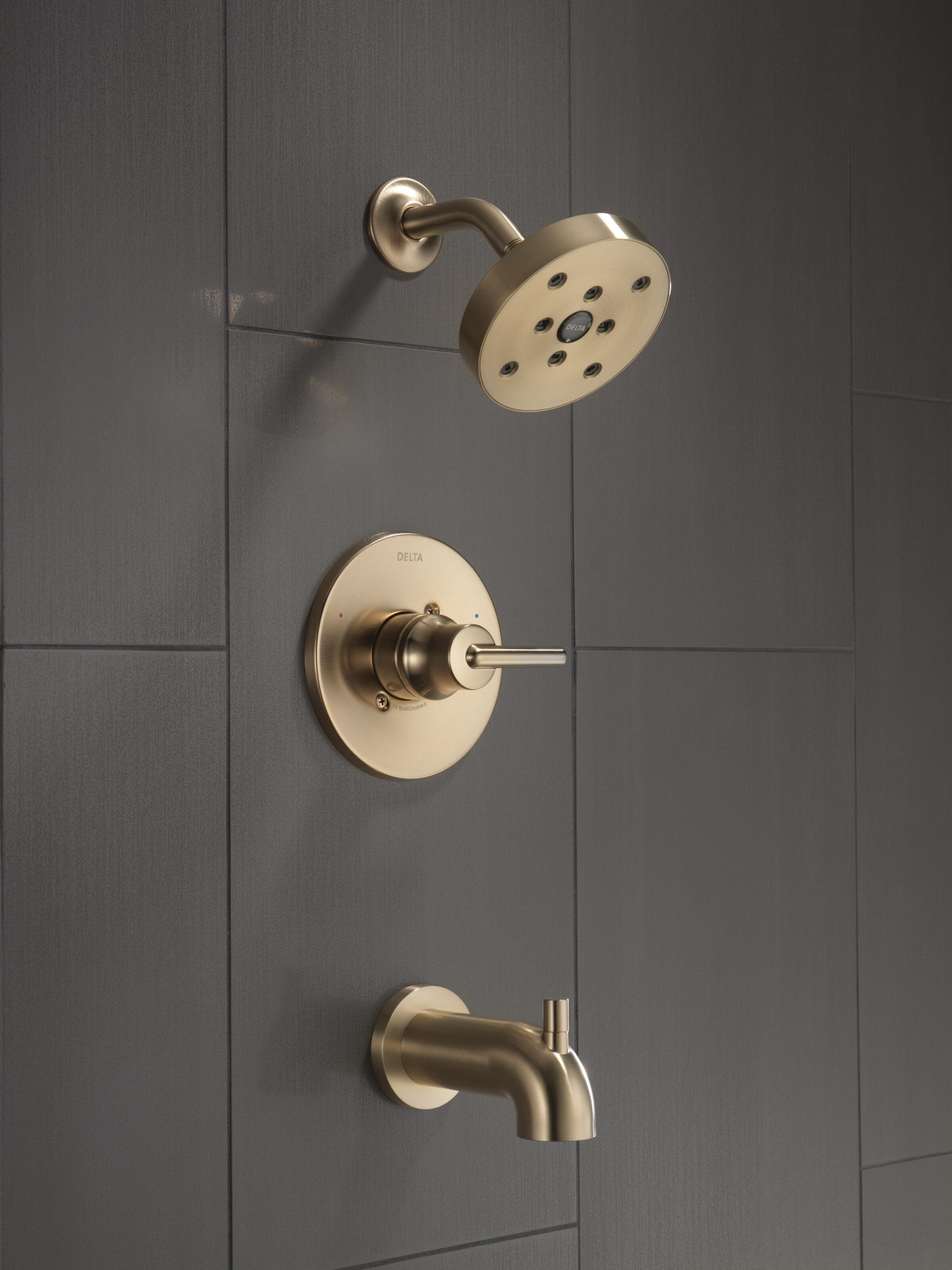 Grifo para bañera y ducha redondo de 5.4 pulgadas de un solo mango en bronce champán de la colección Trinsic de Delta con válvula T14459-CZ.