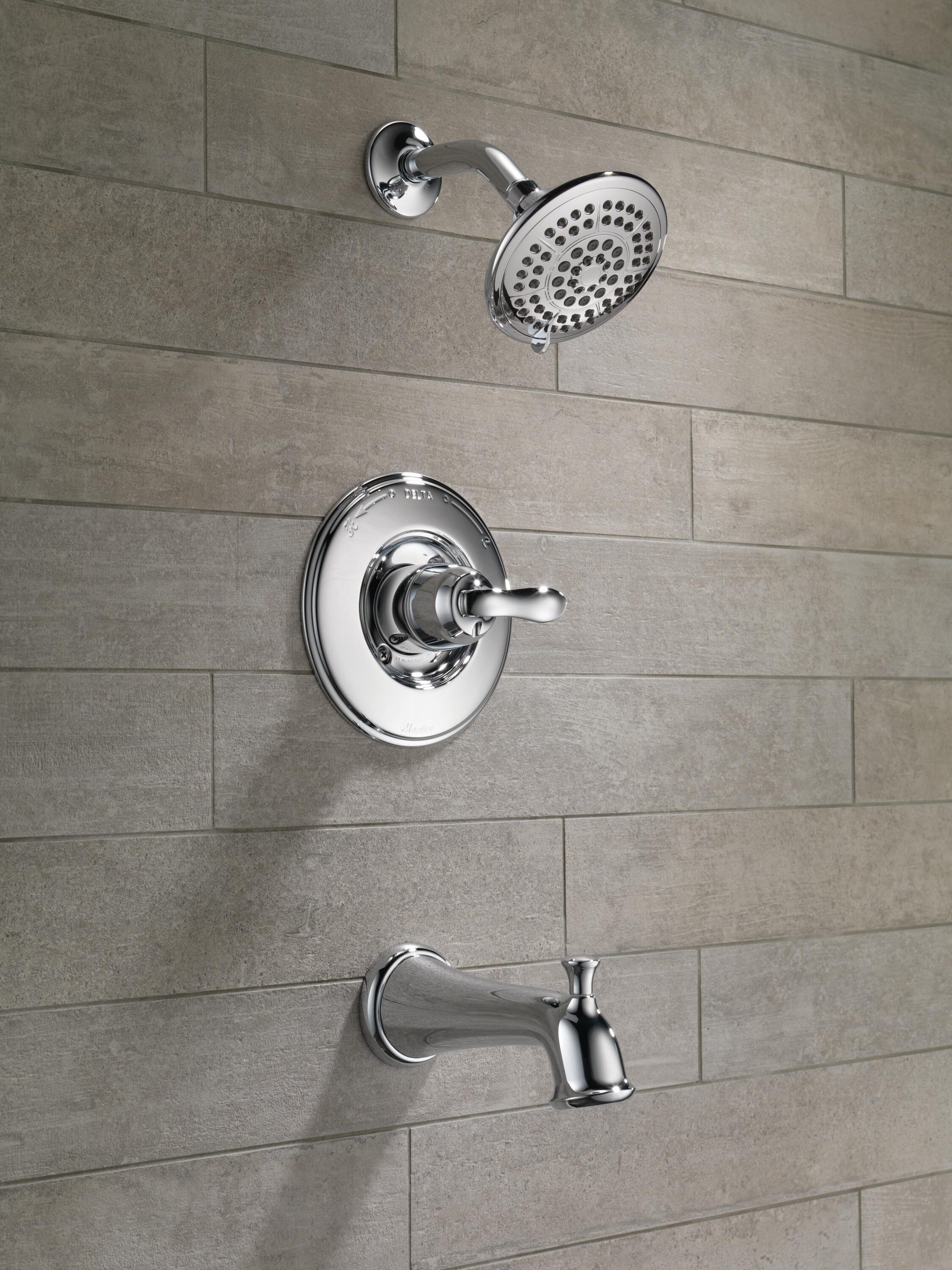 Grifo de bañera redonda de 5.1250 pulgadas de función múltiple con acabado cromado de Delta Linden T14494
