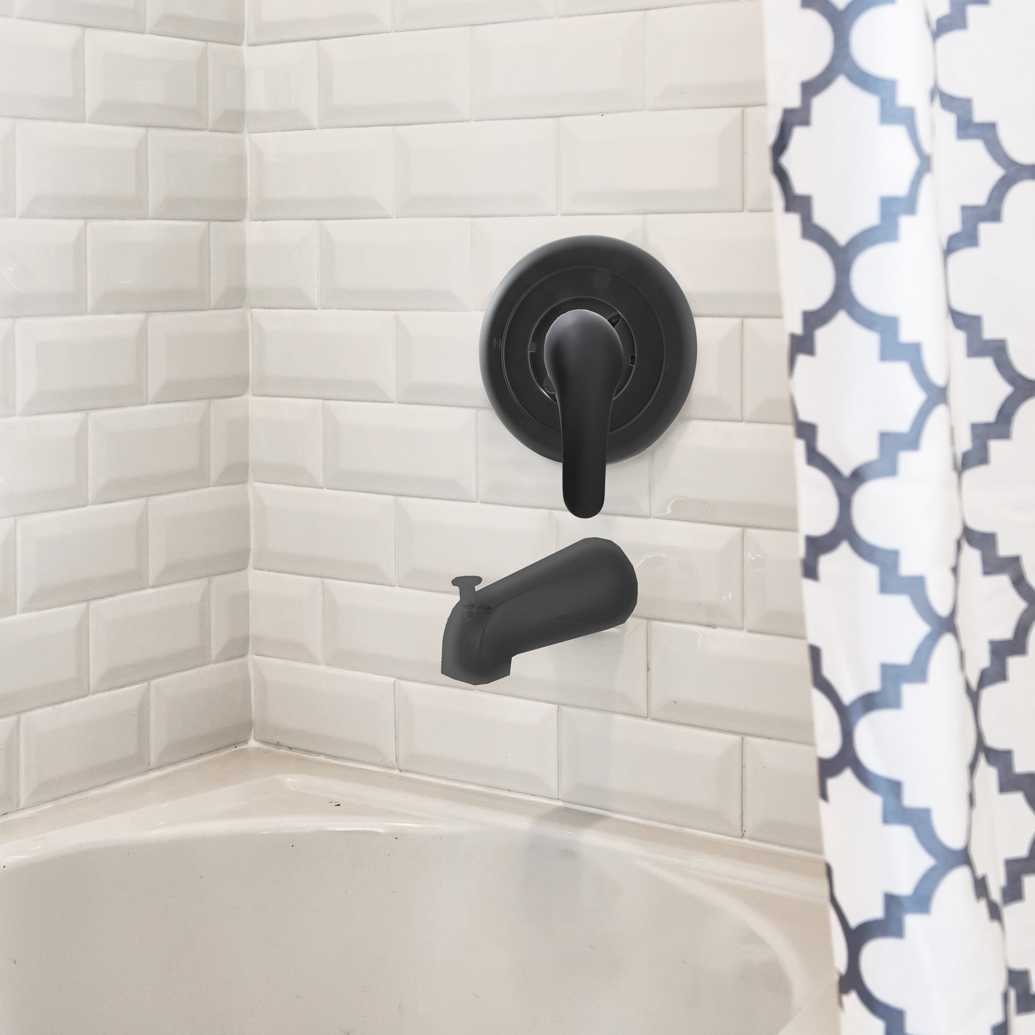Grifo para bañera y regadera de 2 manijas en negro mate de Danco, se vende por separado
