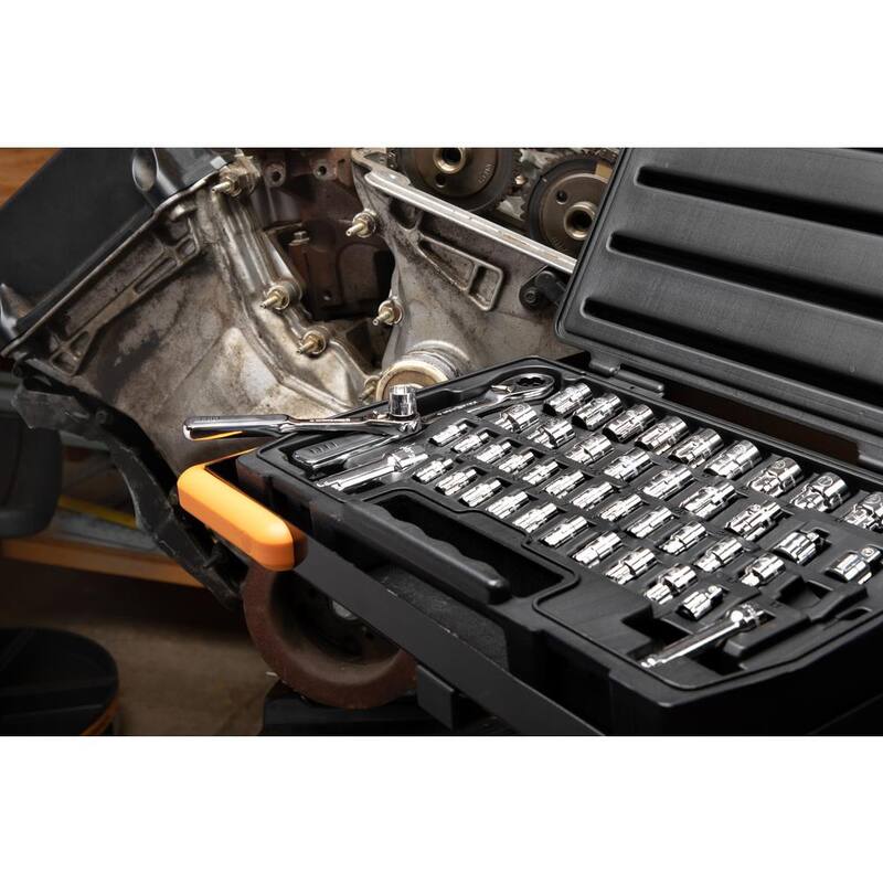 Juego de herramientas mecánicas GEARWRENCH Pass-Thru de 1/4 y 3/8 de pulgadas de unidad de 6 puntos SAE/Métrico (46 piezas) - 8946