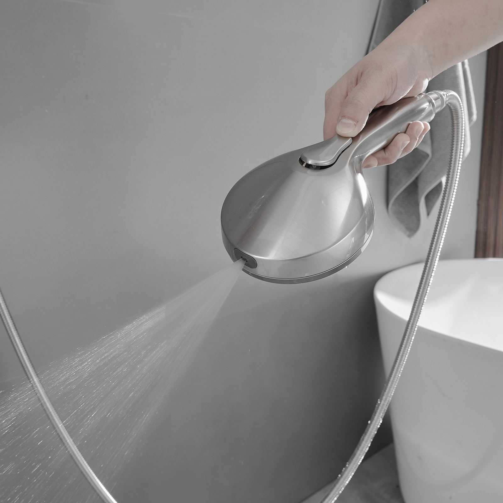 Faucet de ducha redondo de 1 manija de función múltiple de 13.58 pulgadas en níquel cepillado con válvula A-98017-N.
