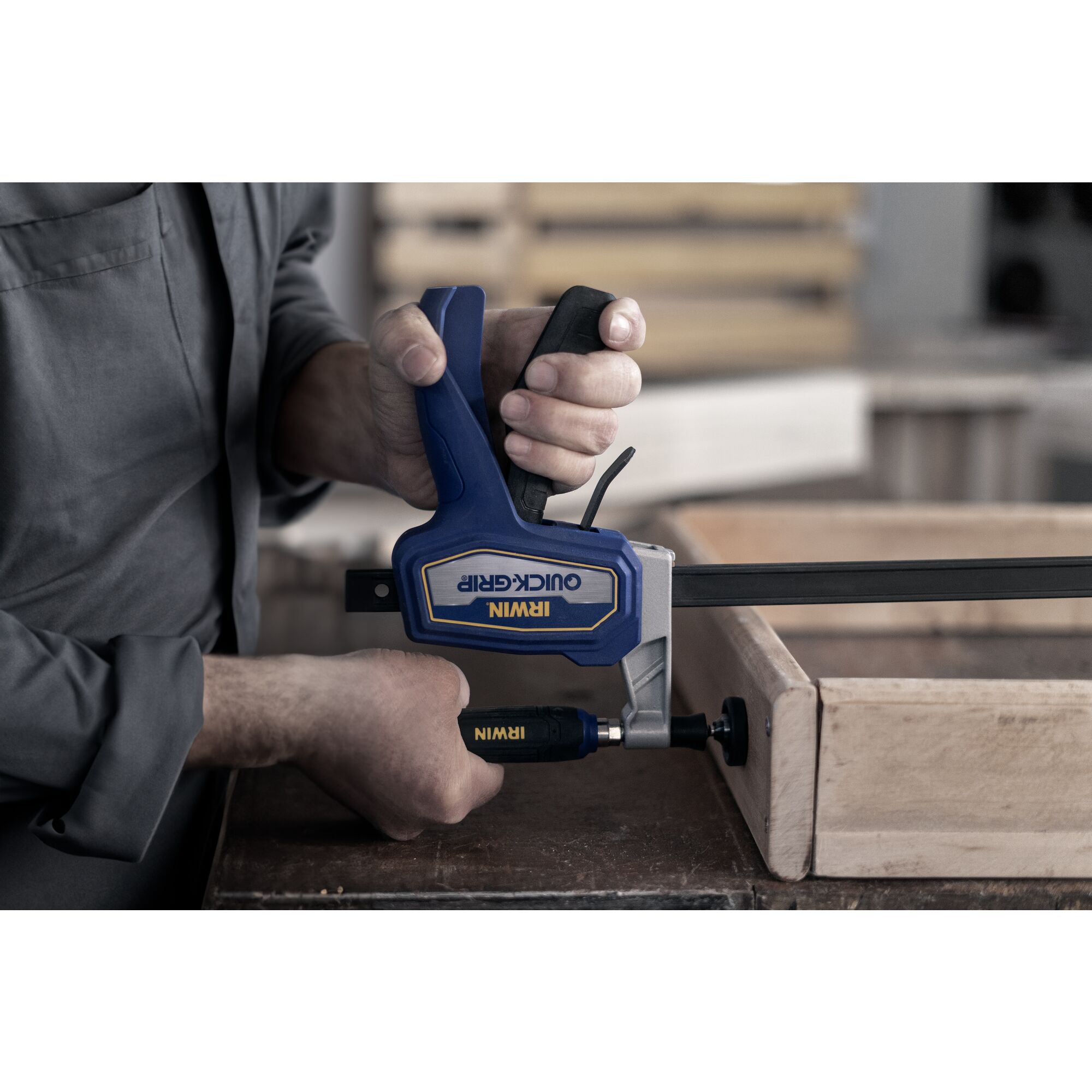 Mordazas Híbridas IRWIN Quick-Grip de 12 pulgadas con Gatillo de 301 libras / Sargento de Barra IRHT83500