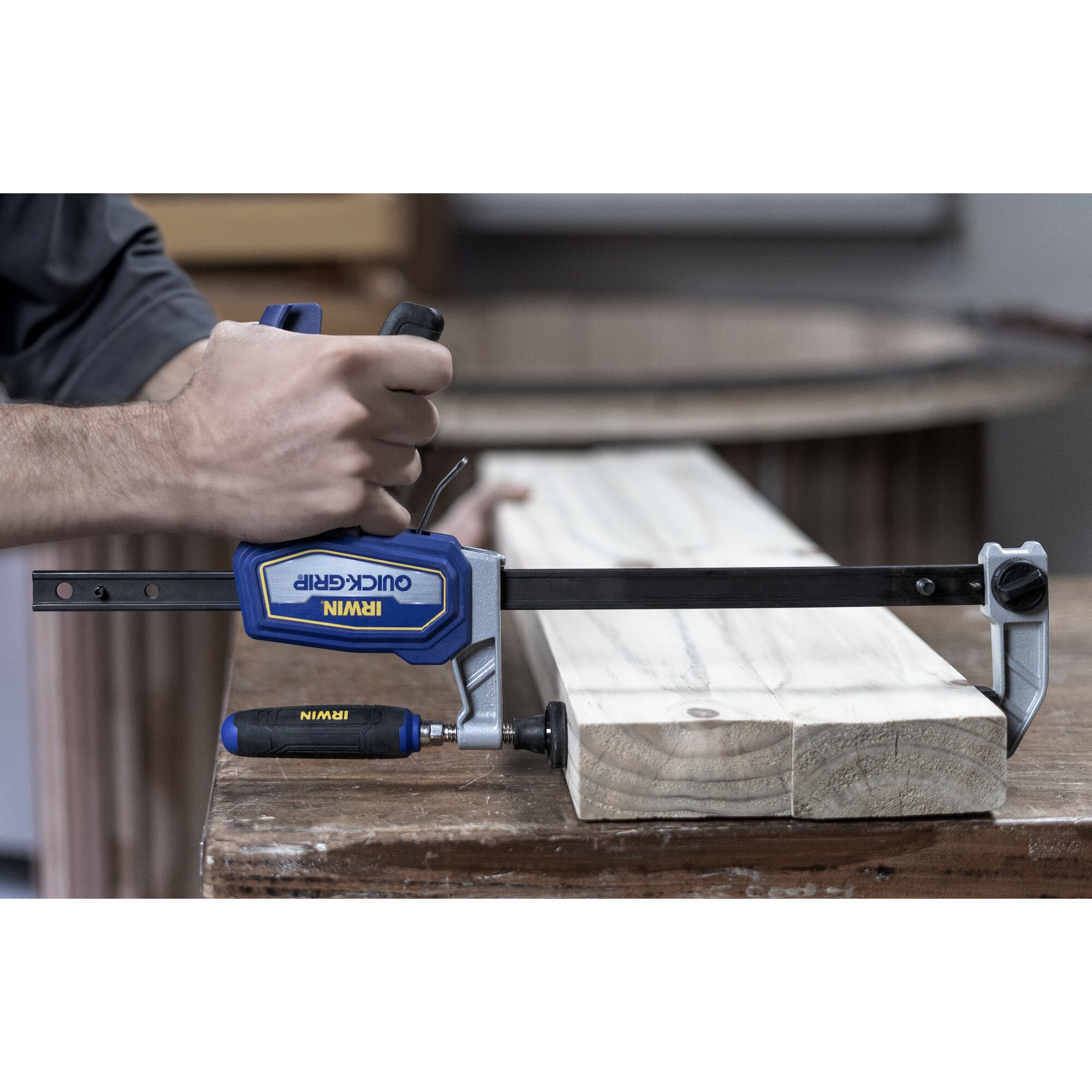 Mordazas Híbridas IRWIN Quick-Grip de 12 pulgadas con Gatillo de 301 libras / Sargento de Barra IRHT83500