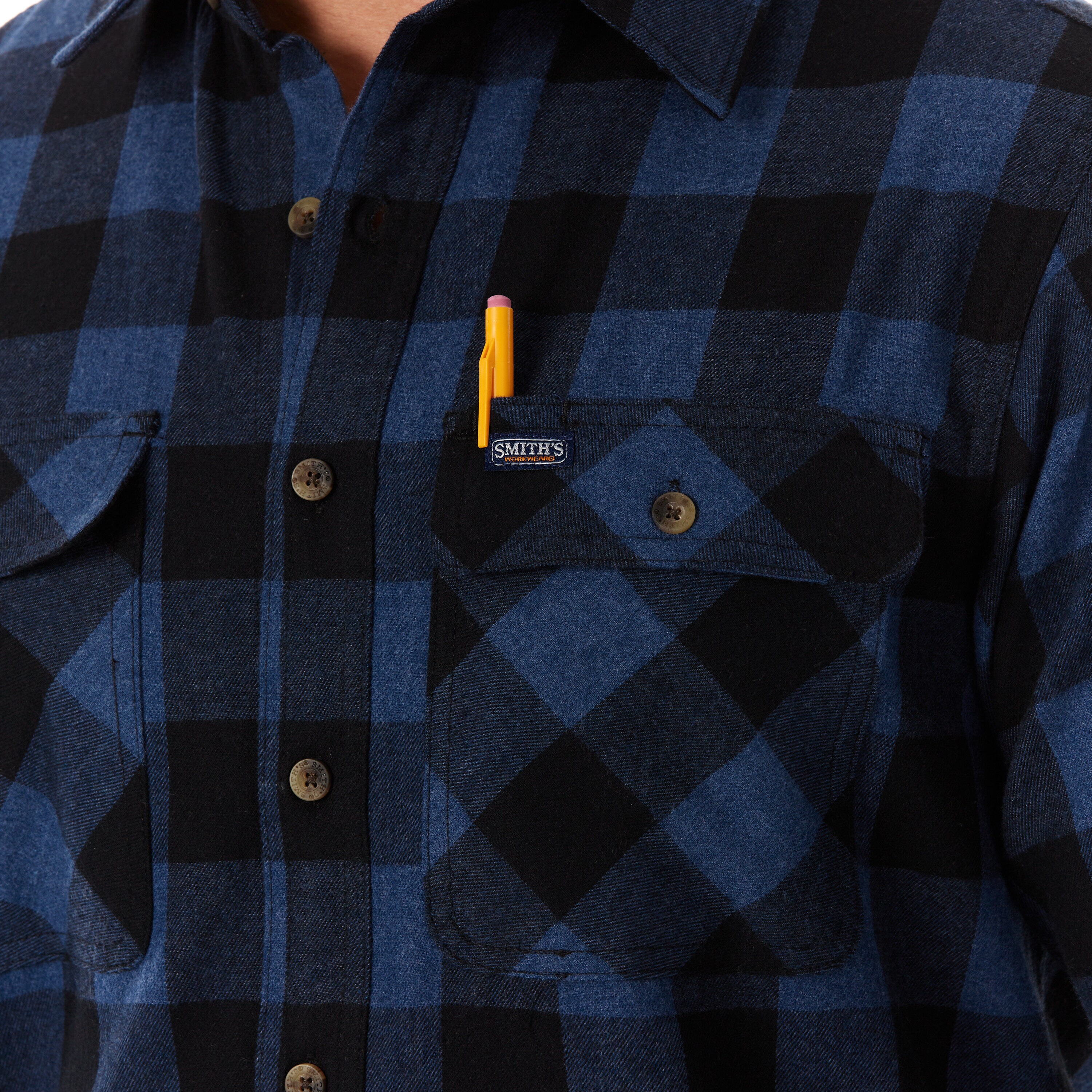 Camisa de botones de manga larga en cuadros azules tejidos para hombre de Smith's Workwear (Mediana)