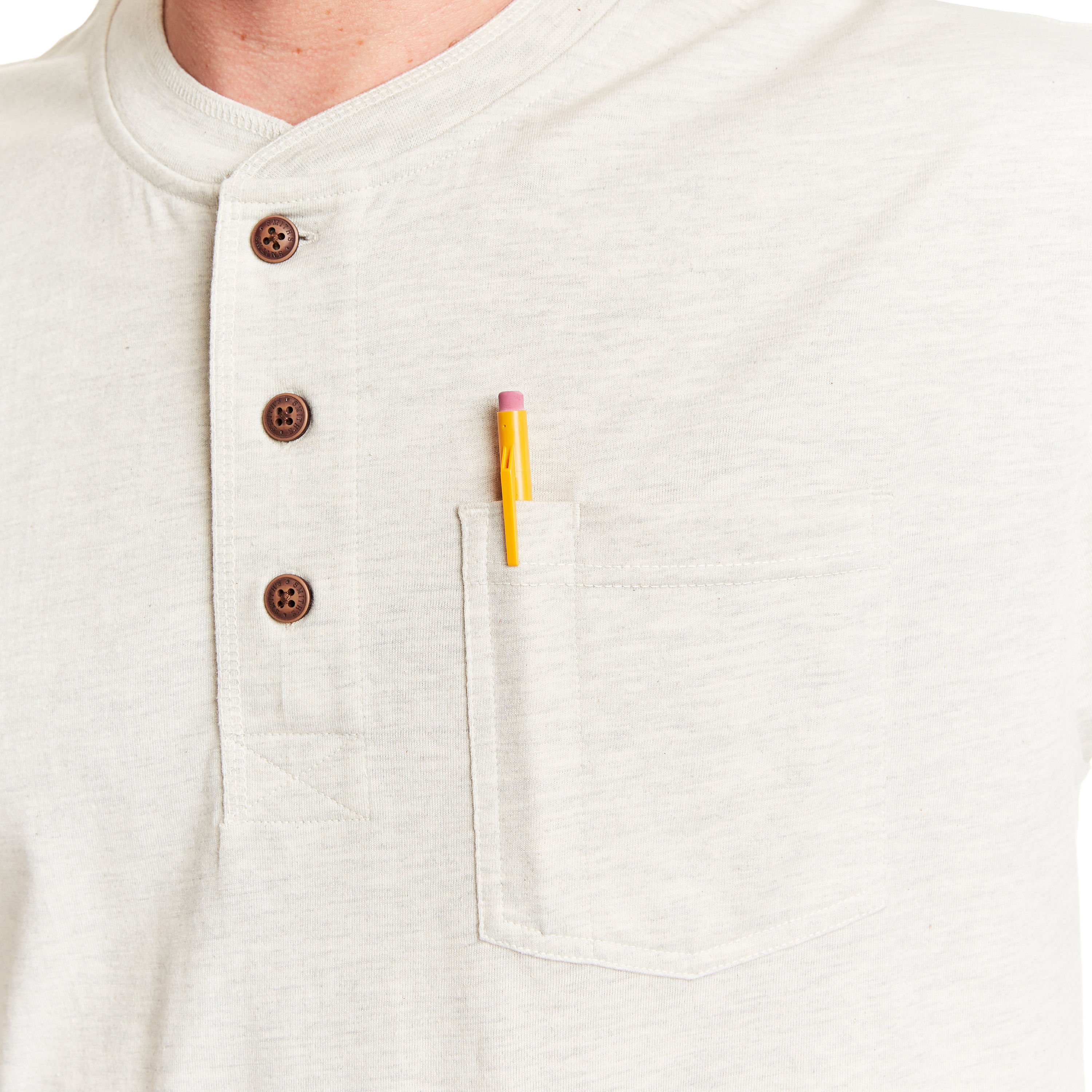 Playera Henley sólida de manga corta en punto café para hombre de Smith's Workwear (Talla Grande)