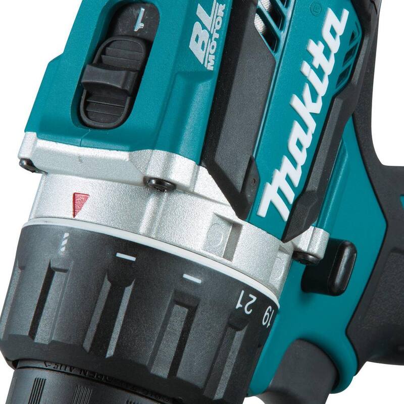 Makita 18V LXT Taladro de Destornillador Inalámbrico Compacto con Motor sin Escobillas de Litio-Ion de 1/2 pulg. Kit con Dos Baterías de 5.0 Ah, Cargador, Bolsa - XFD12T