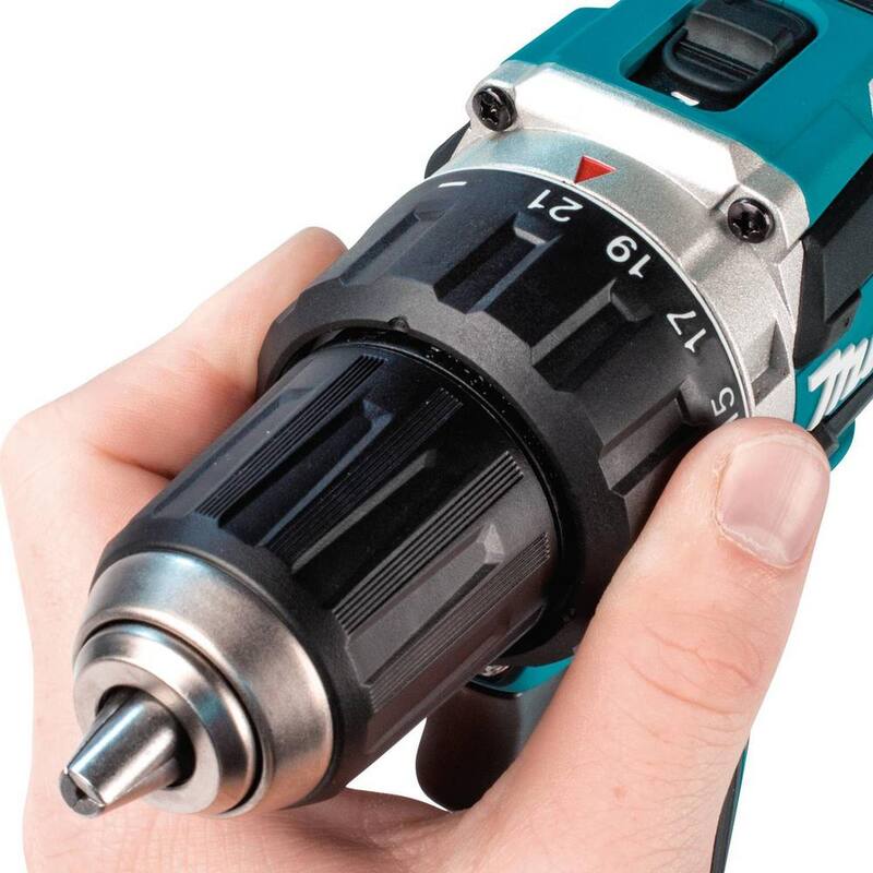 Makita 18V LXT Taladro de Destornillador Inalámbrico Compacto con Motor sin Escobillas de Litio-Ion de 1/2 pulg. Kit con Dos Baterías de 5.0 Ah, Cargador, Bolsa - XFD12T