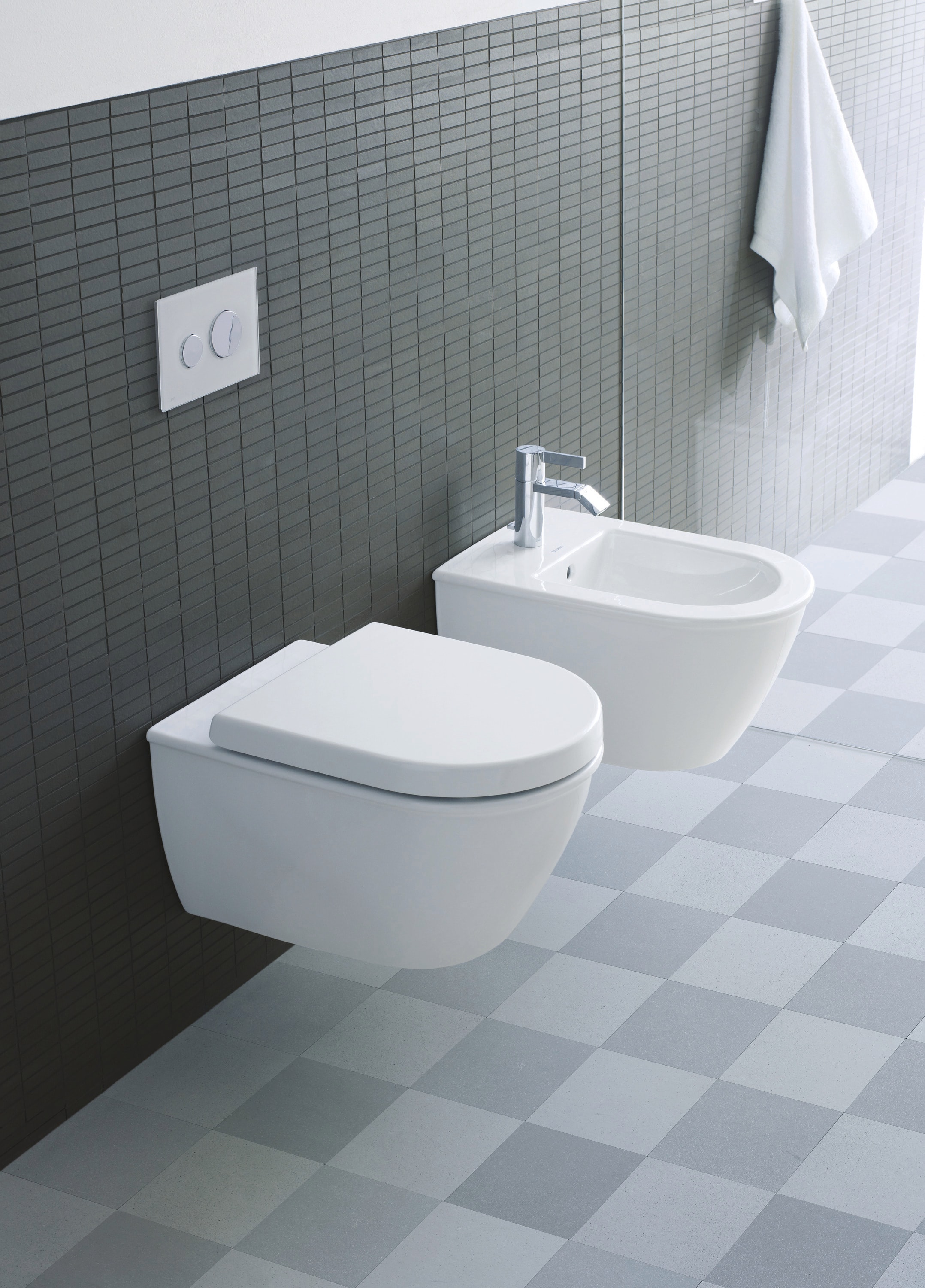 Inodoro Duravit Darling New Blanco con Taza Alargada y Altura Estándar 2545090092