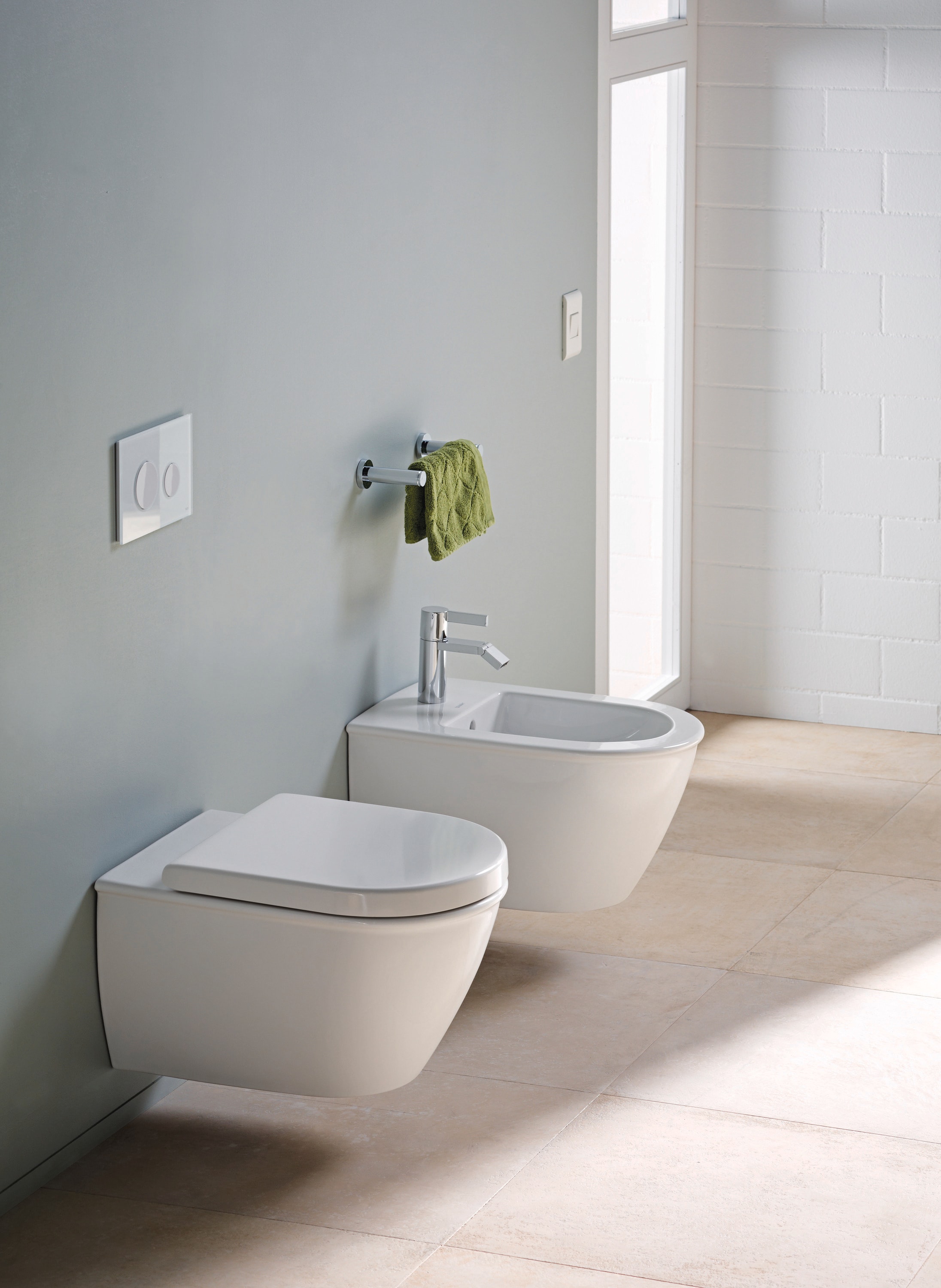 Inodoro Duravit Darling New Blanco con Taza Alargada y Altura Estándar 2545090092