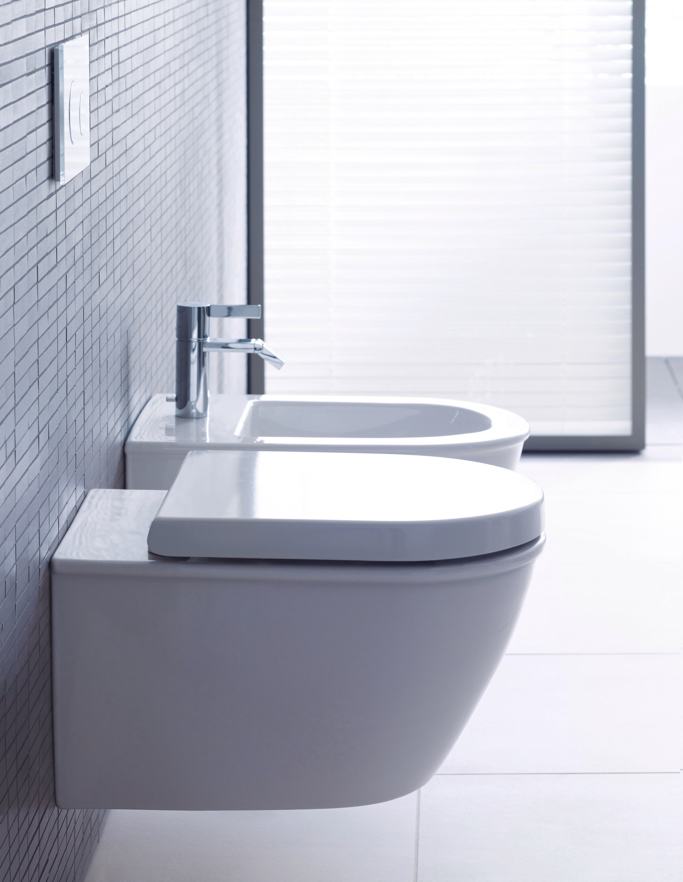 Inodoro Duravit Darling New Blanco con Taza Alargada y Altura Estándar 2545090092