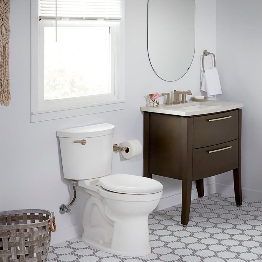 Taza de baño redonda American Standard Champion Pro en color BLANCO con altura de silla y desagüe de 12 pulgadas.