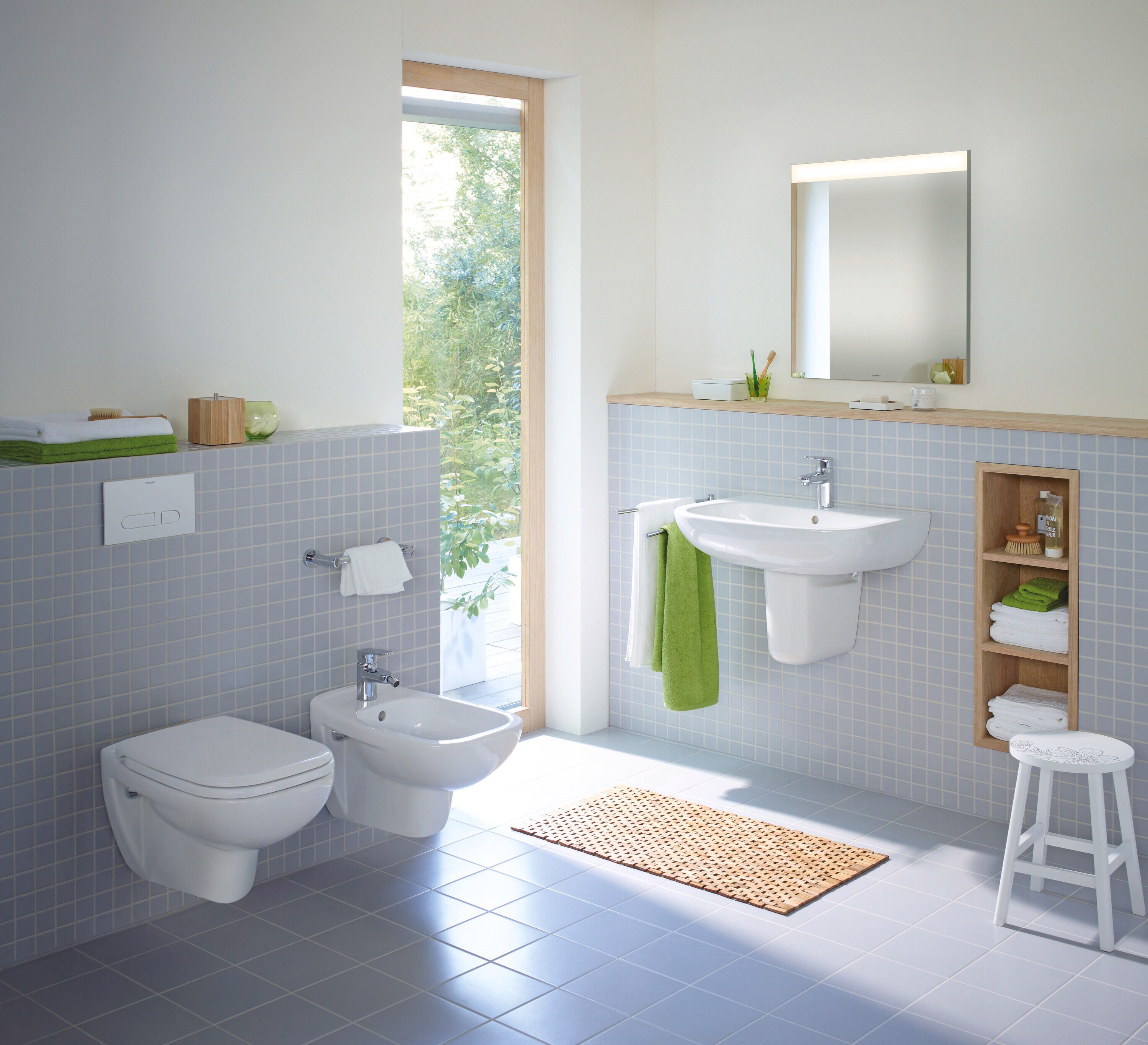 Taza de baño alargada con altura estándar, color blanco Duravit D-Code