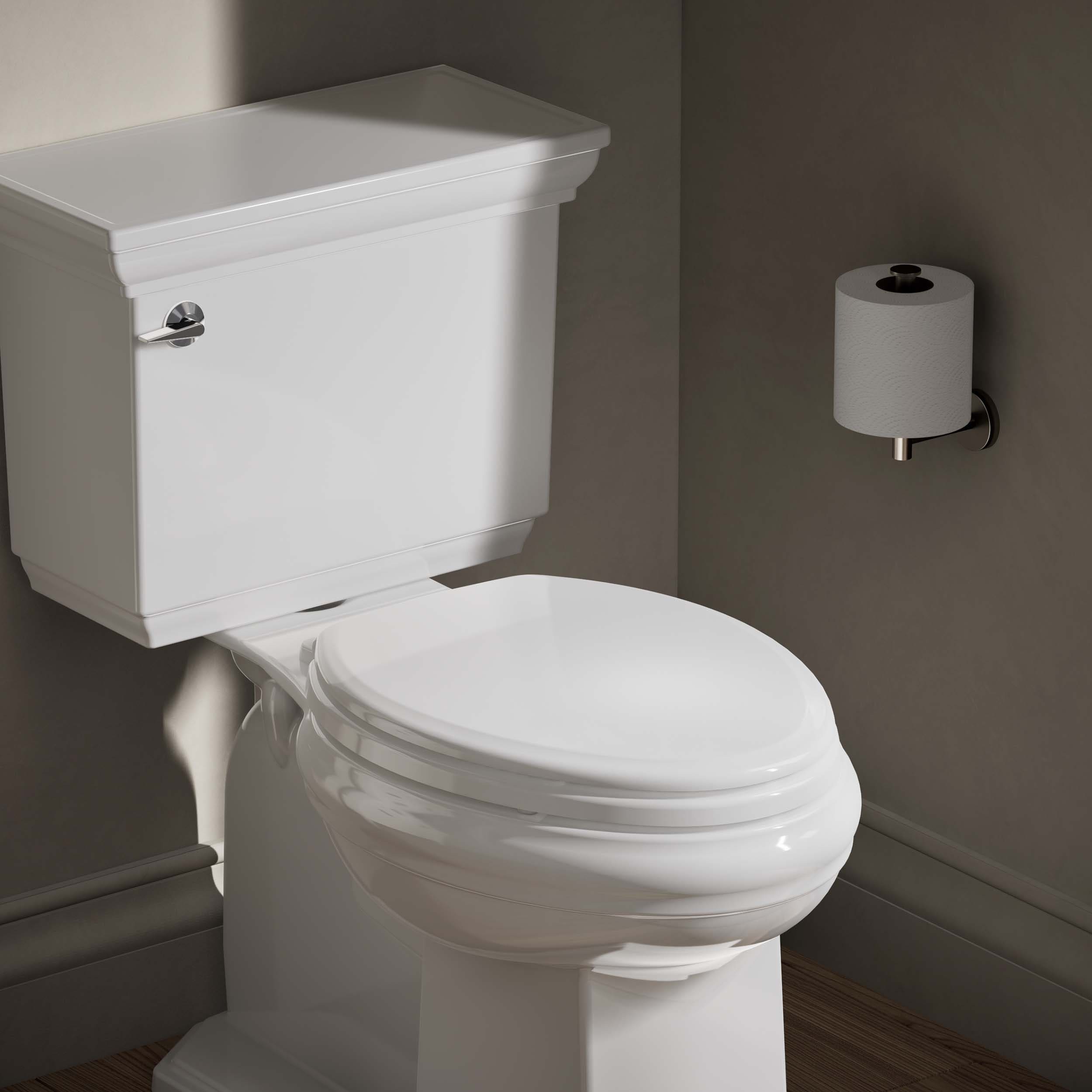 Asiento para inodoro alargado de madera blanca con cierre suave Ridgewood de KOHLER 20454-0