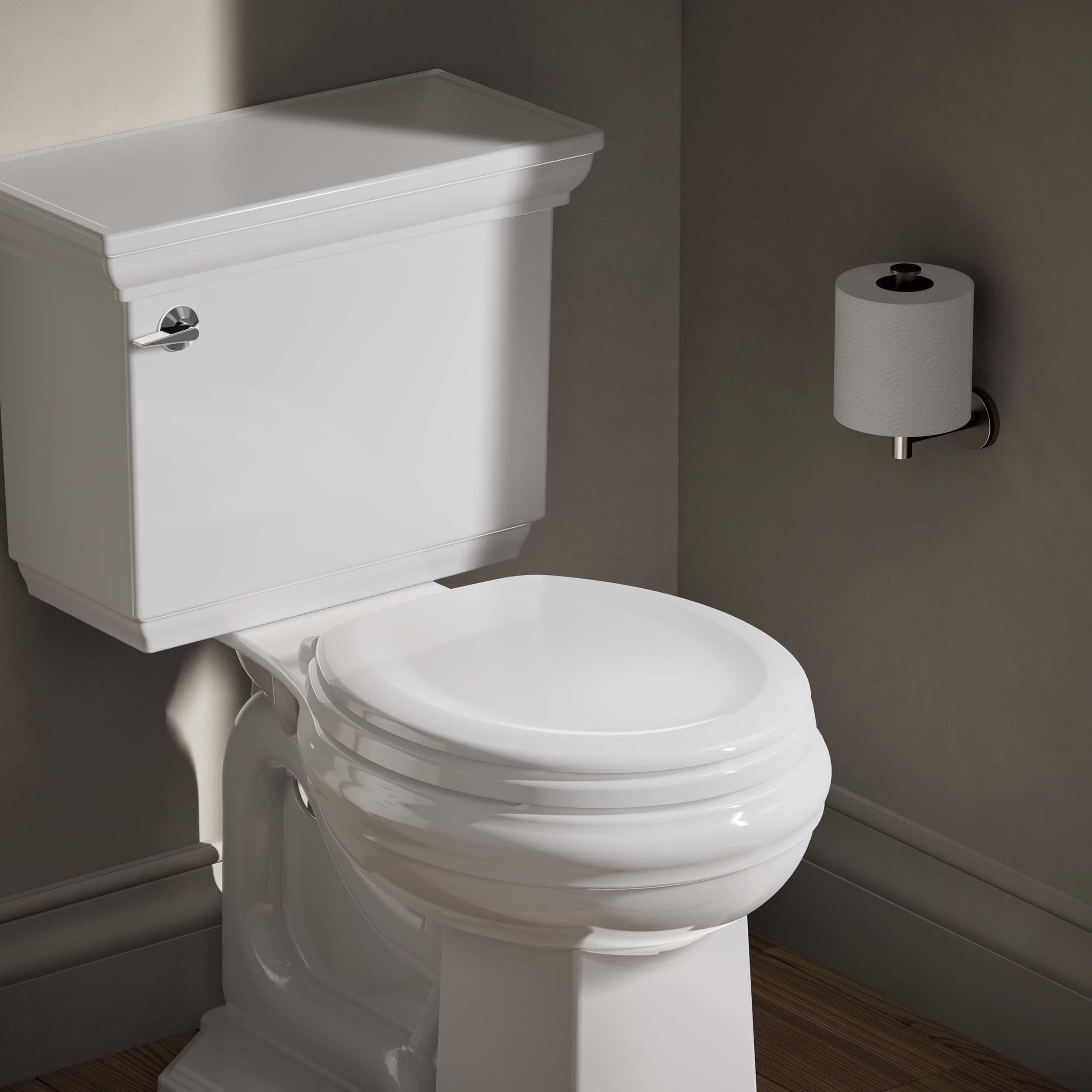 Asiento de inodoro redondo de cierre suave de madera blanca Stonewood de KOHLER K-20467-0