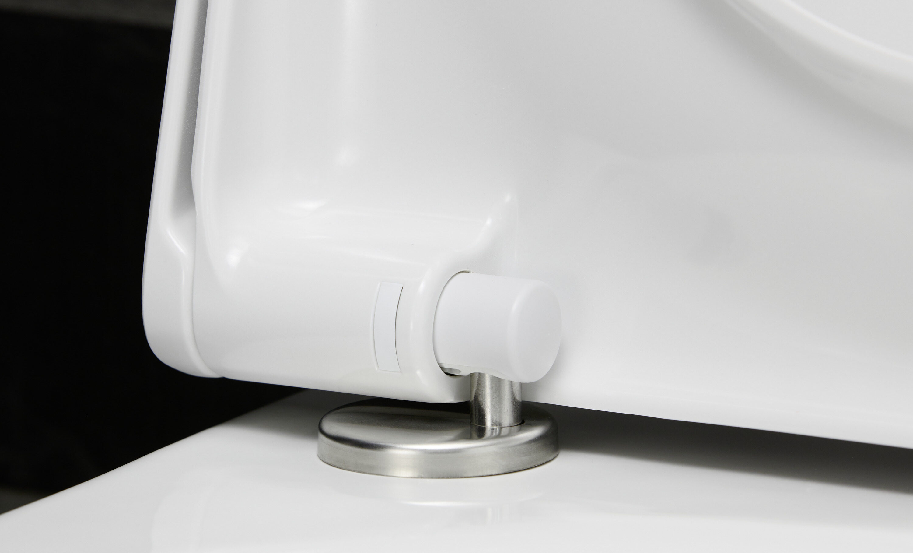 Asiento de baño alargado de plástico blanco con cierre suave Duravit Happy D.2 0064590000