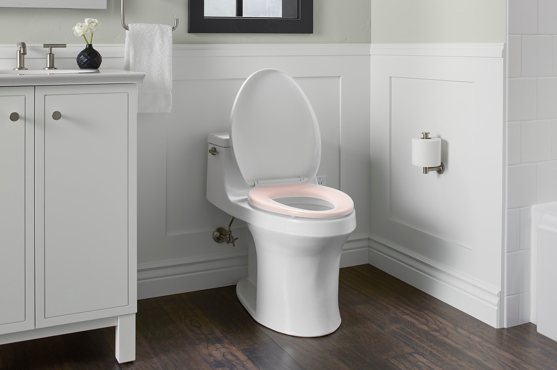 Asiento de inodoro alargado con cierre suave y calefacción inteligente compatible Purewarmth de KOHLER en plástico blanco