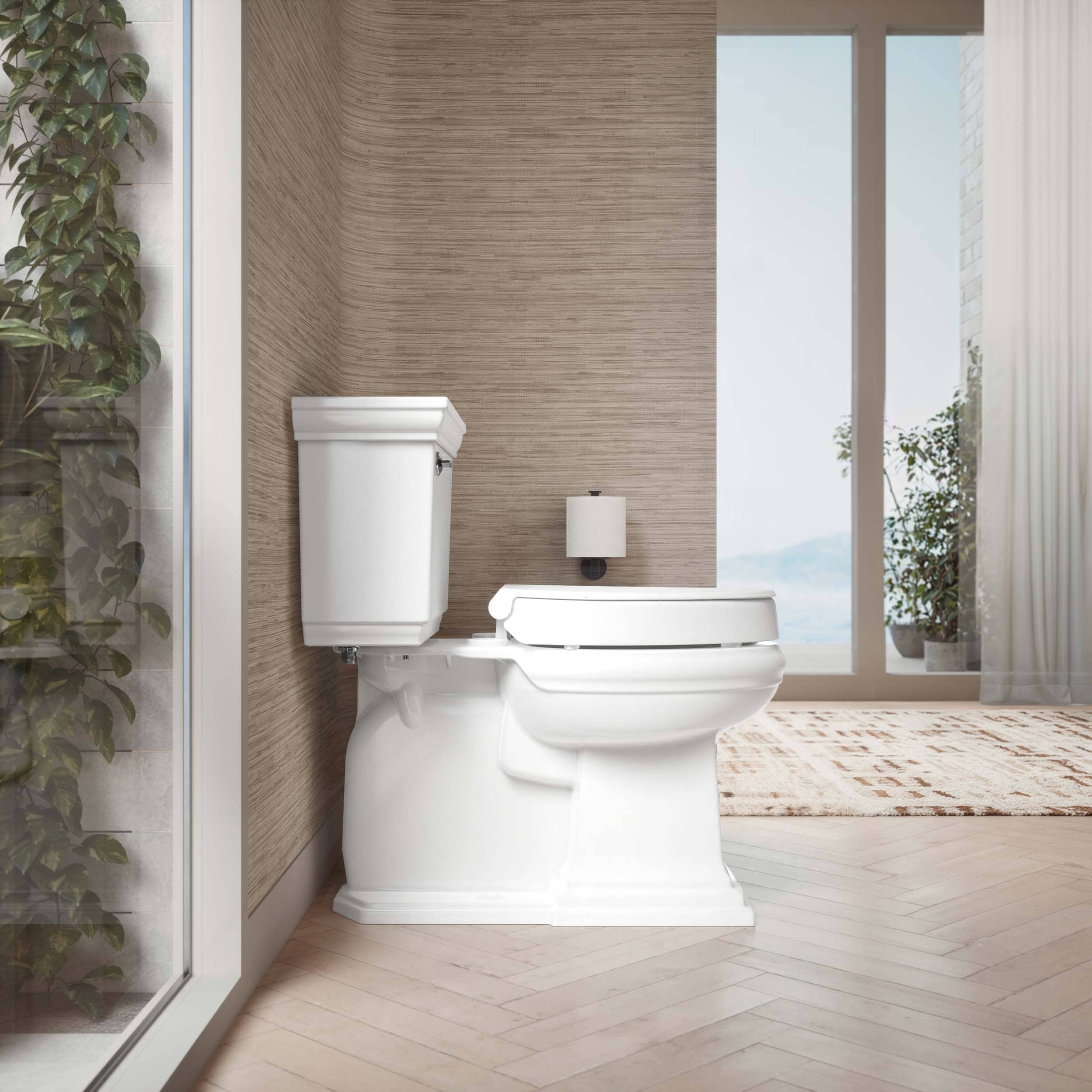 Asiento de inodoro alargado de cierre suave en plástico blanco Hyten de KOHLER 25875-0